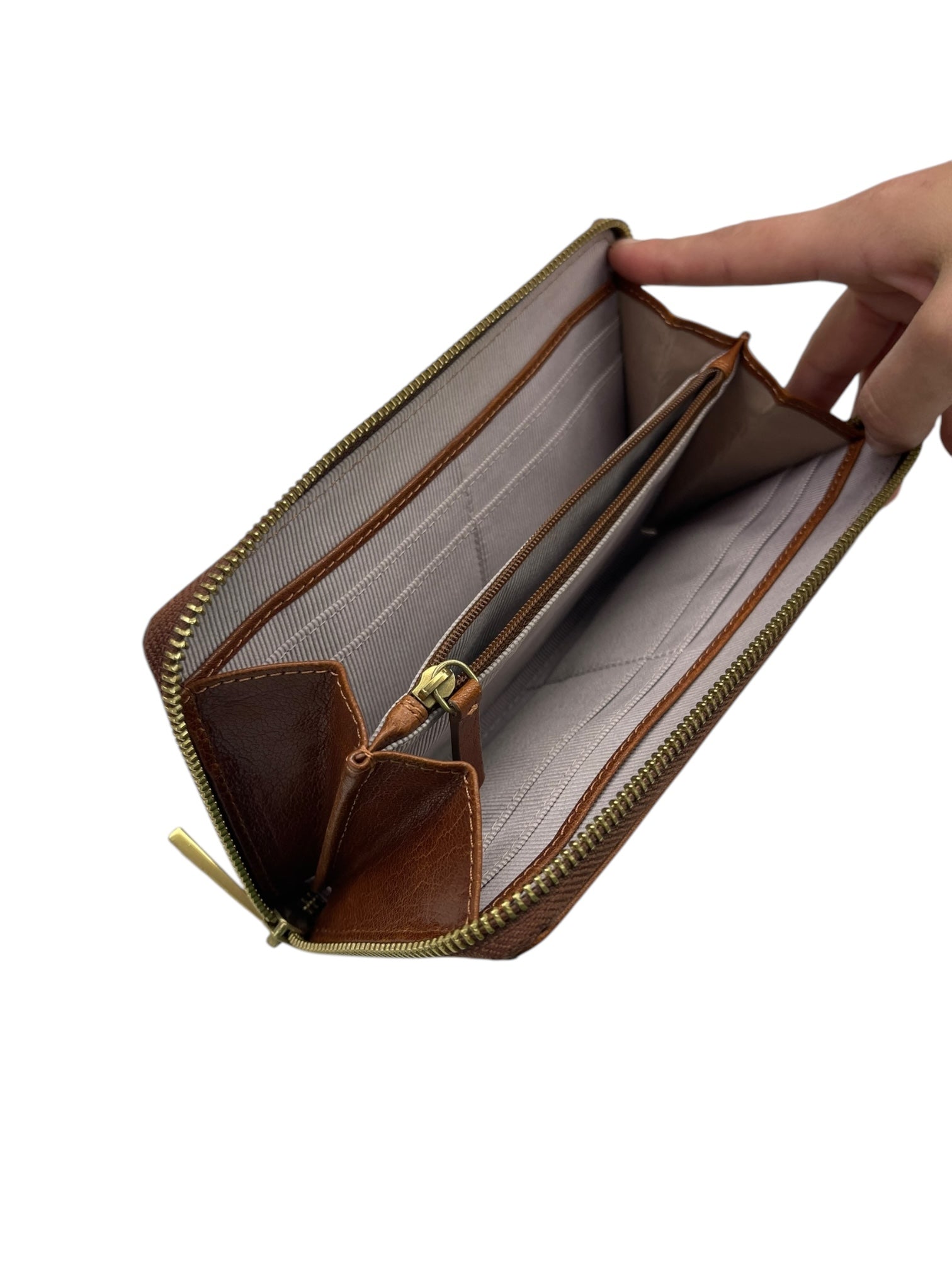 Wallet Leather By Margot. Size: Large
