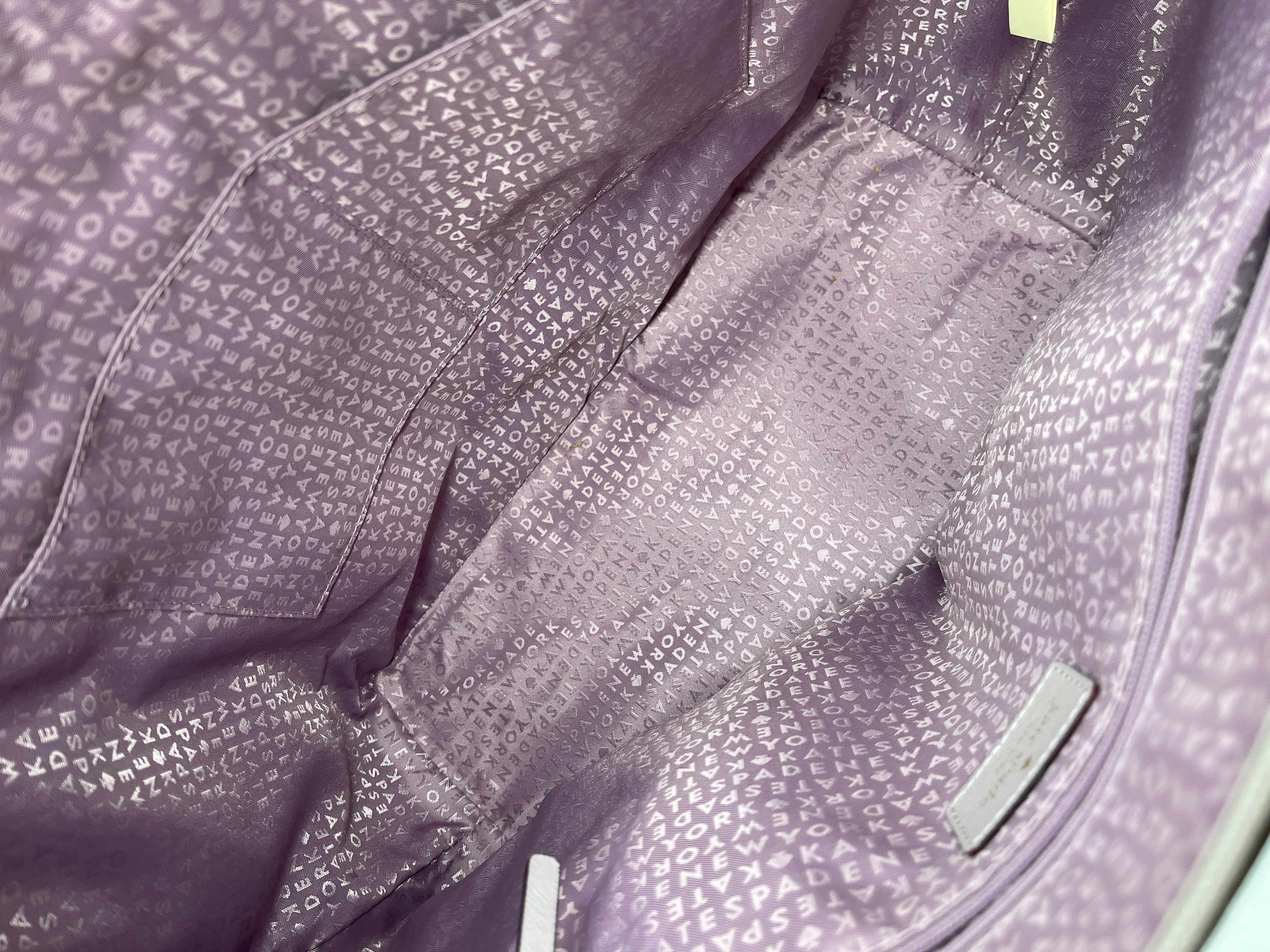 Handbag Designer By Kate Spade. Size: Large