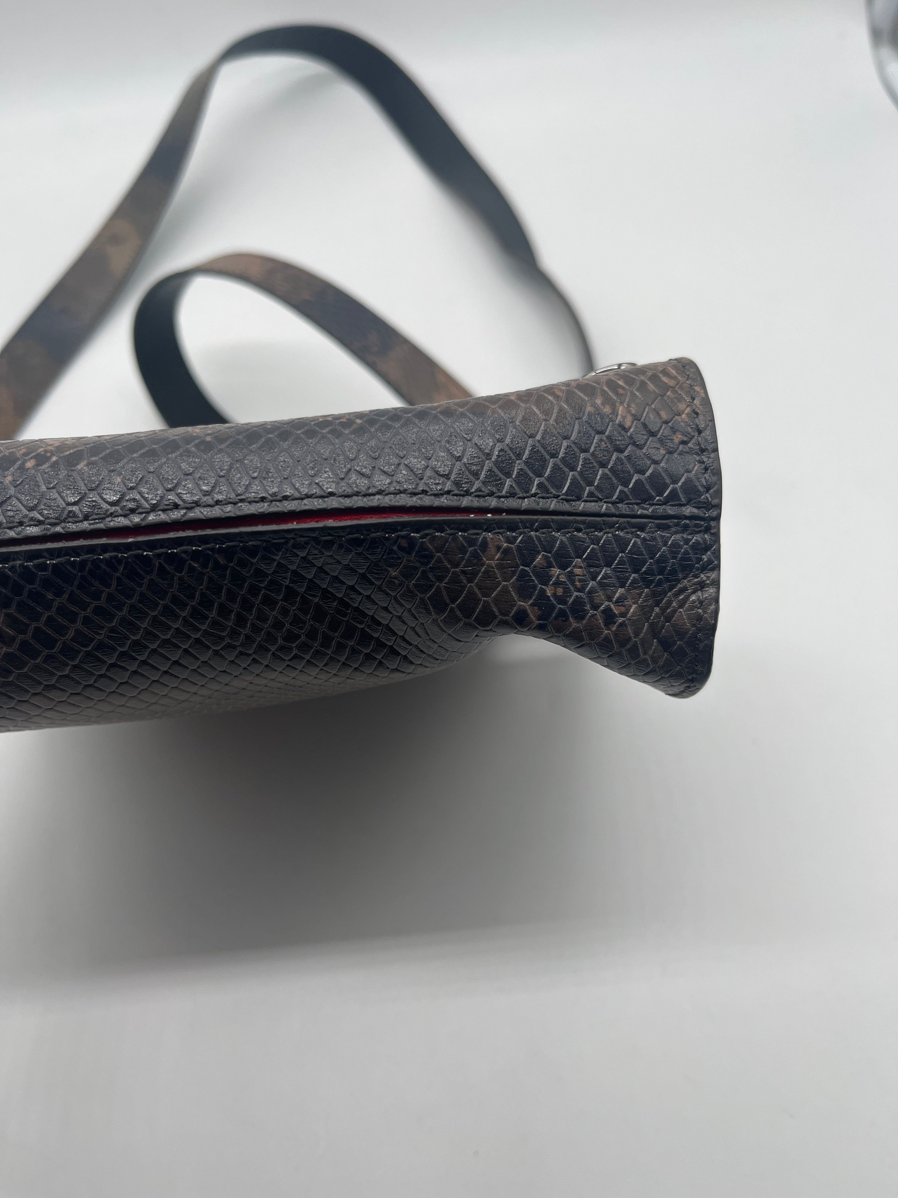 Crossbody Designer By Hammitt. Size: Small