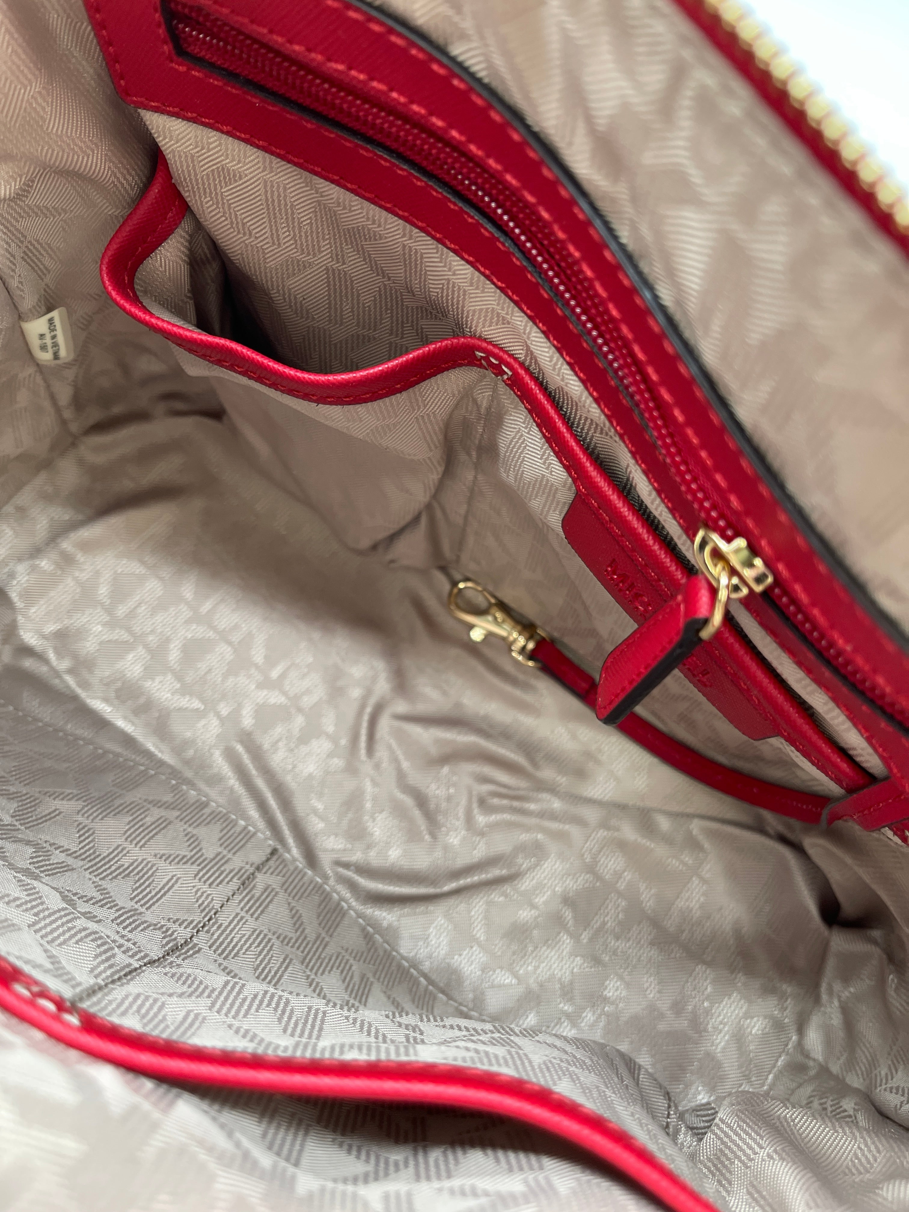 Crossbody Designer By Michael Kors. Size: Small