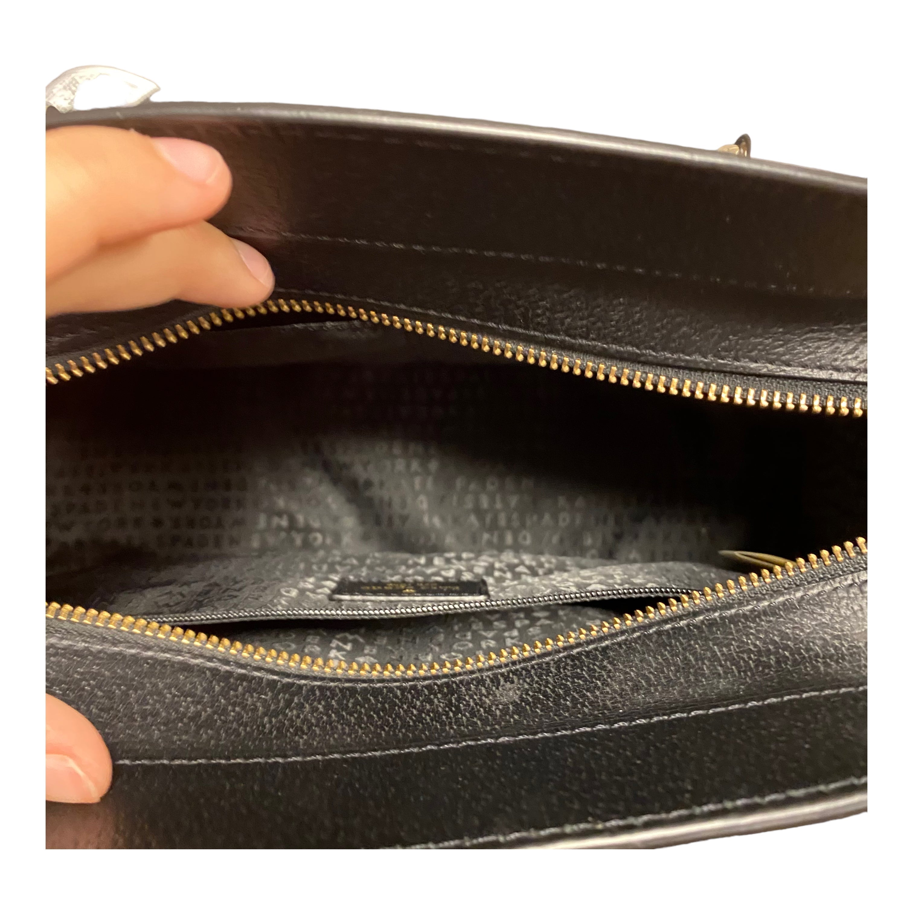 Handbag Designer By Kate Spade. Size: Large
