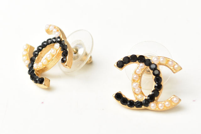 Top Quality Chanel Earrings CC Mark Pearl Motif Rhinestone Black/Gold