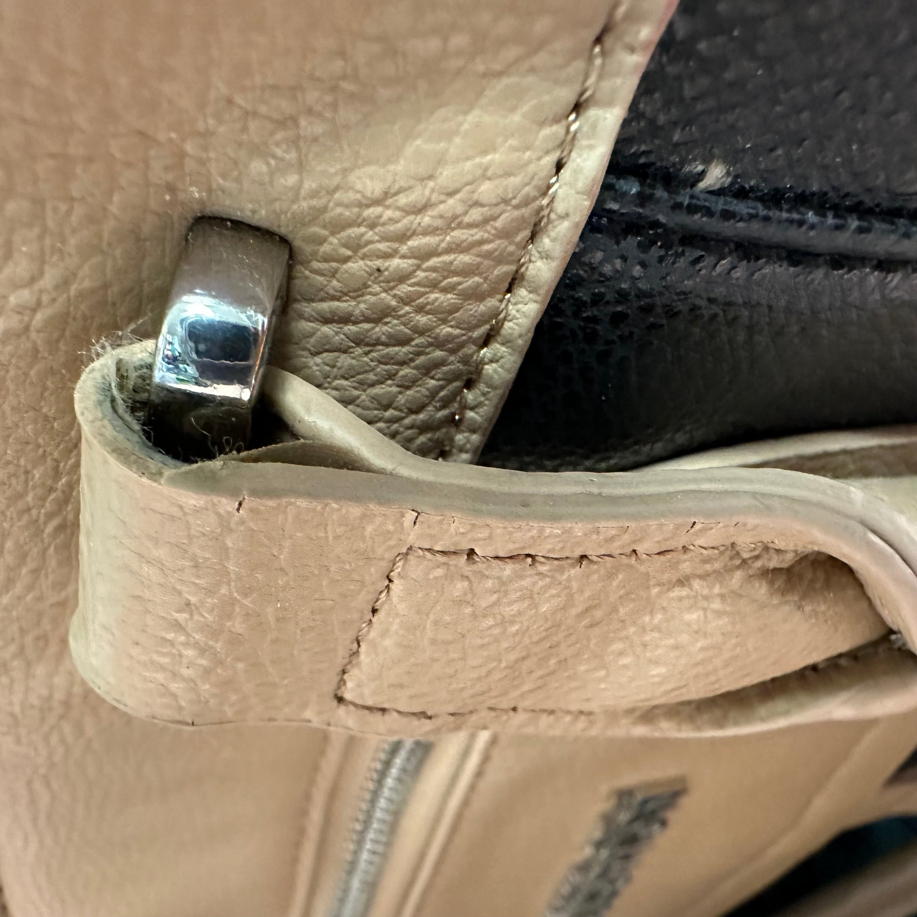 Handbag Kenneth Cole Reaction. Size Medium