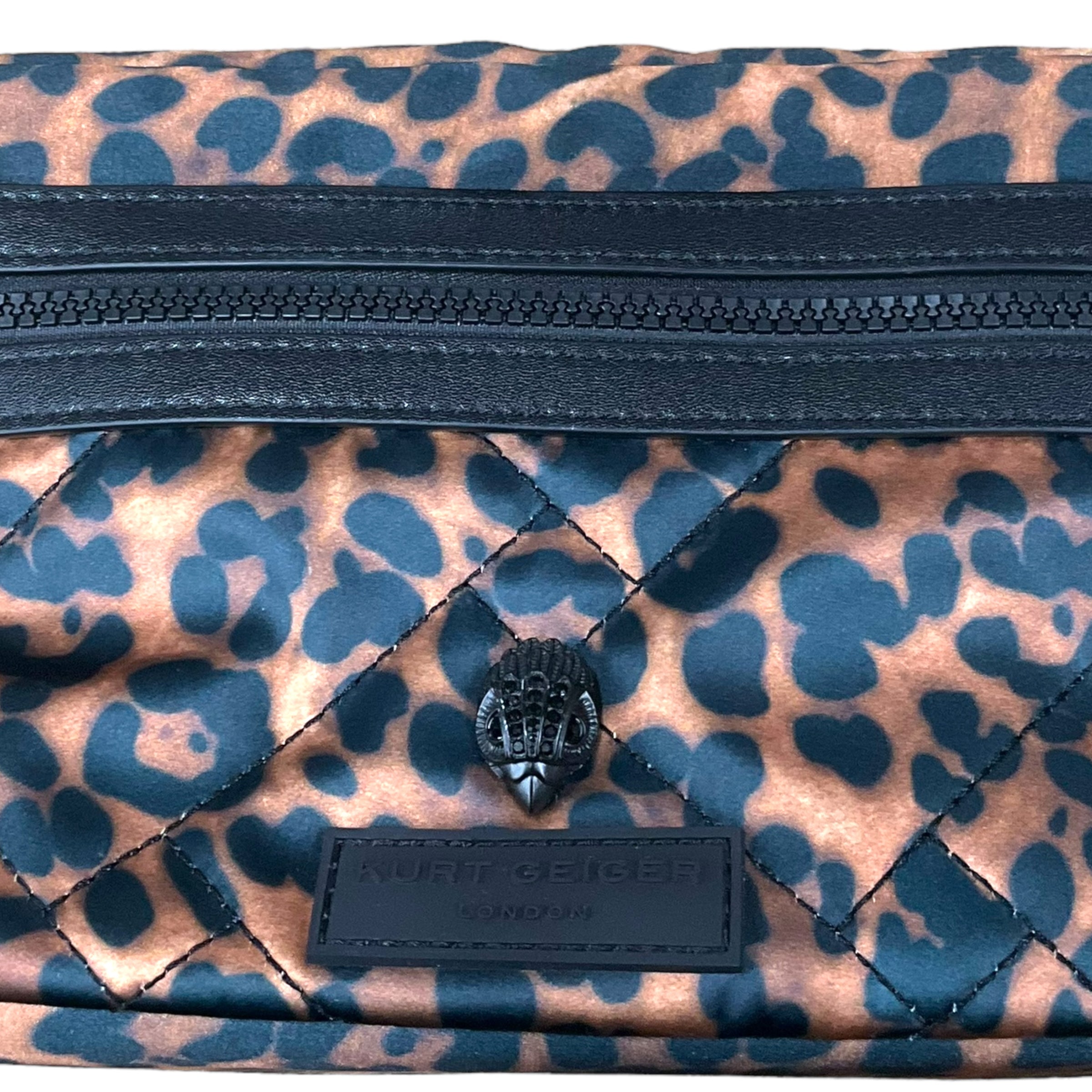 Crossbody Designer Kurt Geiger. Size Small