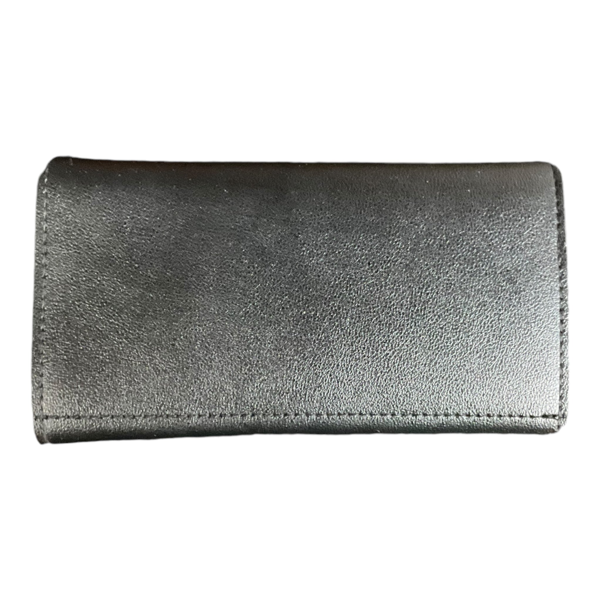 Wallet By Clothes Mentor. Size: Medium
