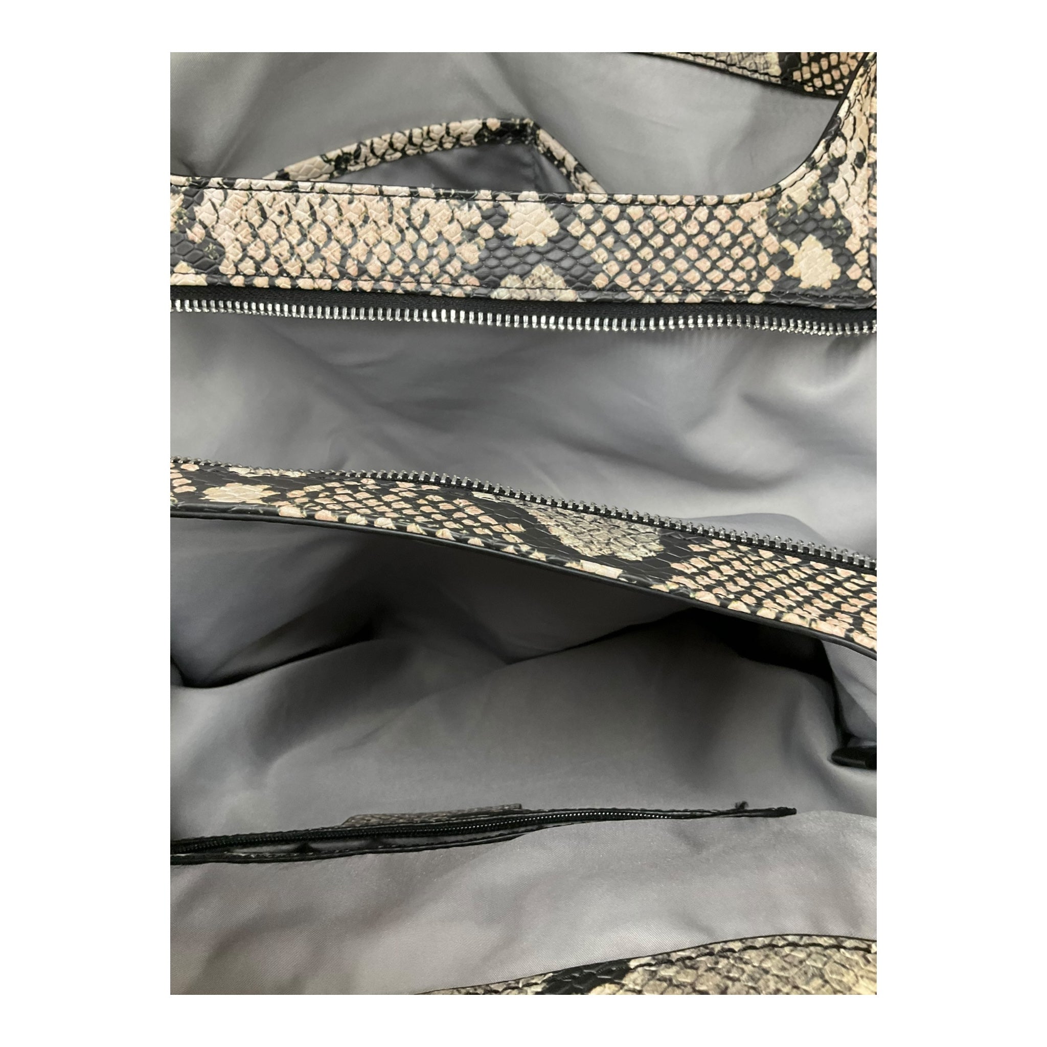 Handbag By Inc. Size: Large