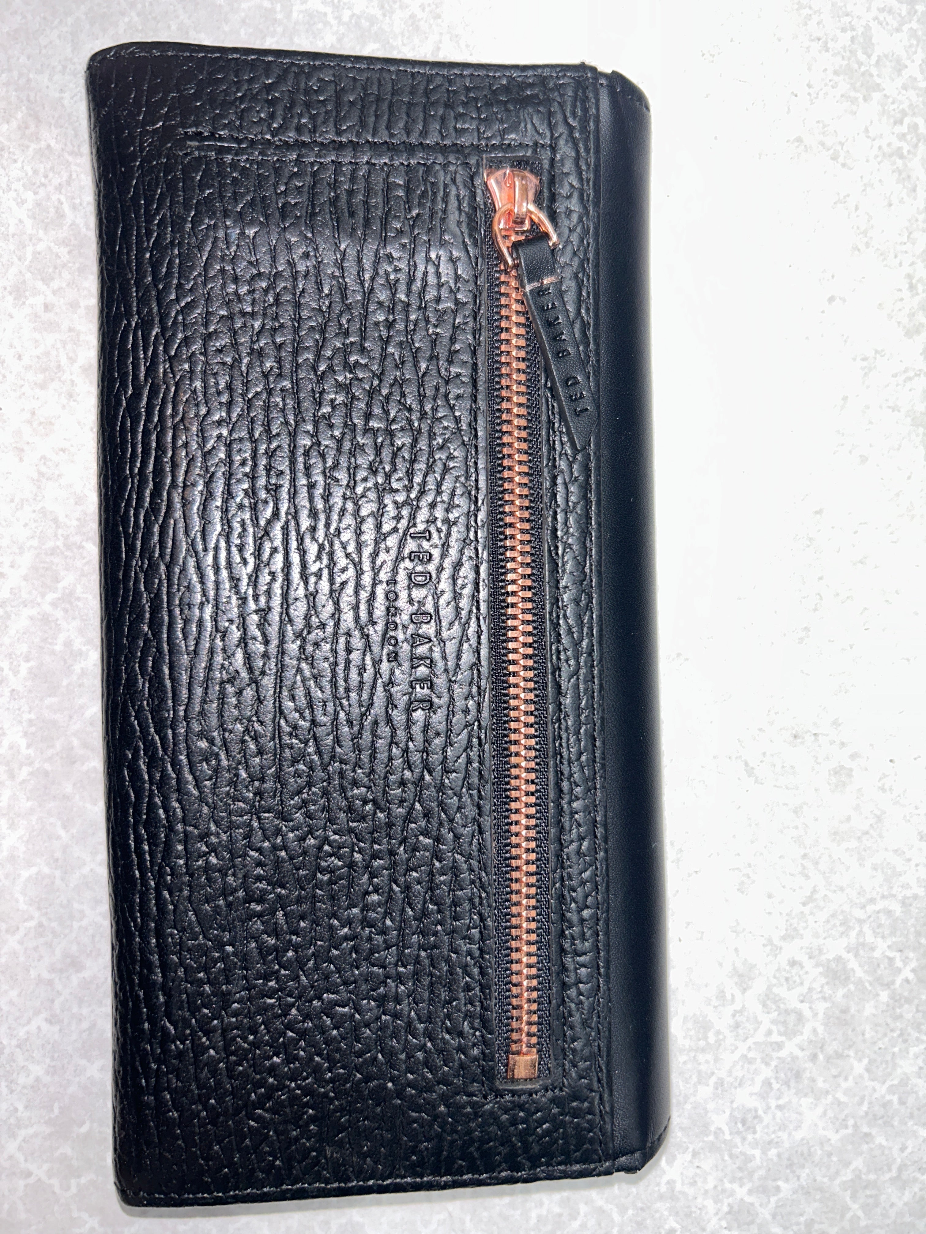 Wallet Designer Ted Baker. Size Large