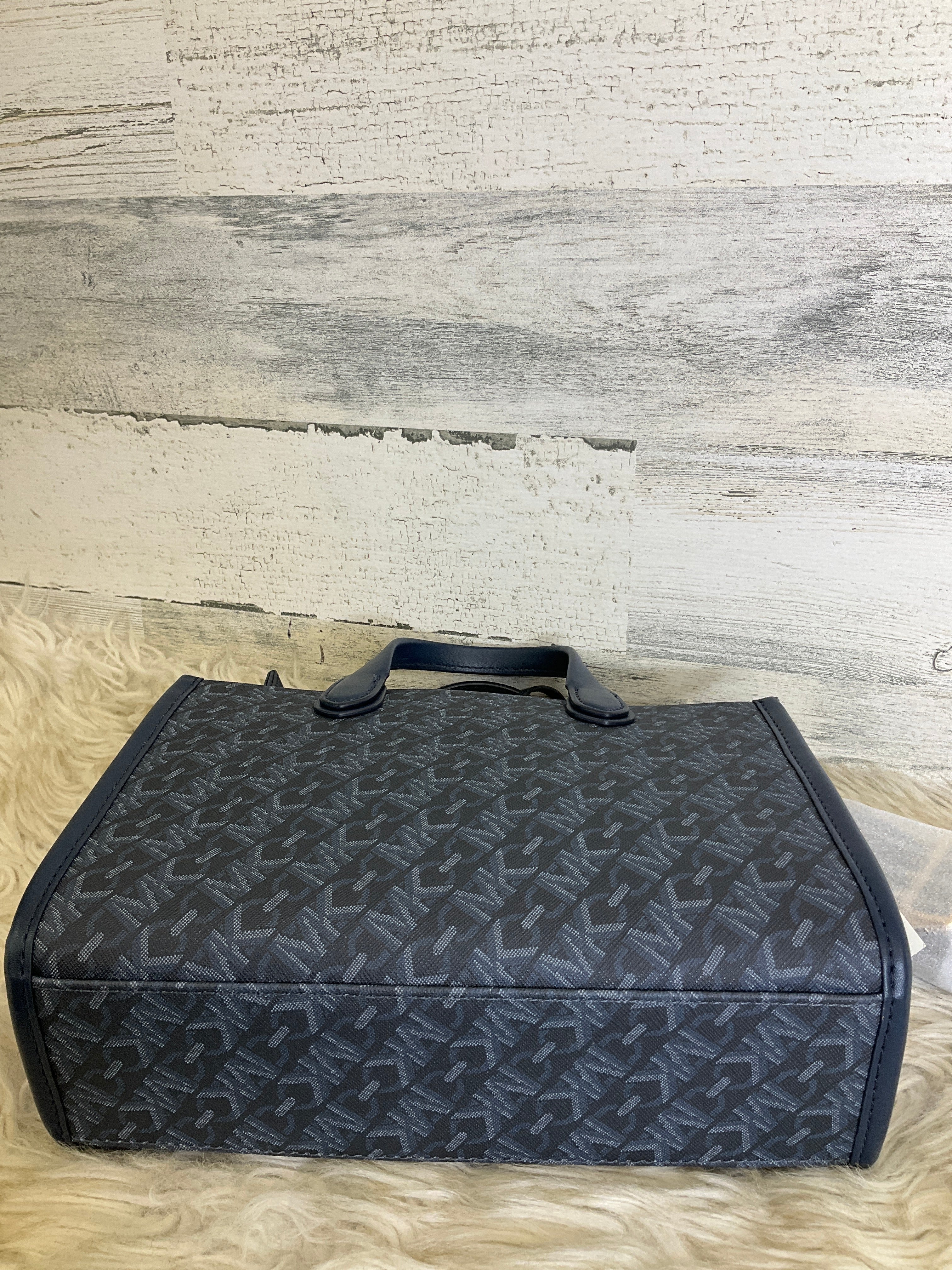 Tote Designer By Michael Kors. Size: Small