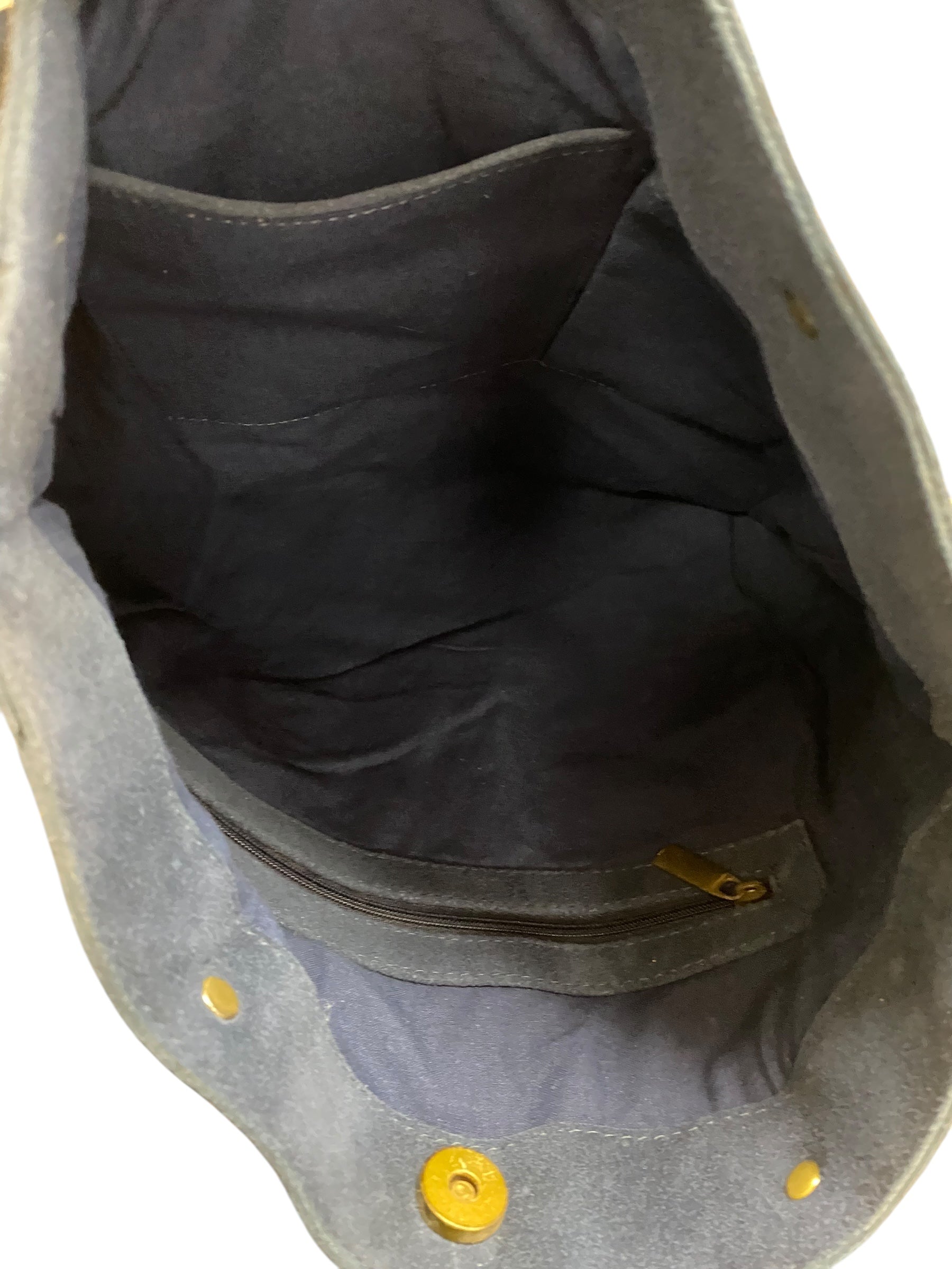 Tote By Clothes Mentor. Size: Medium