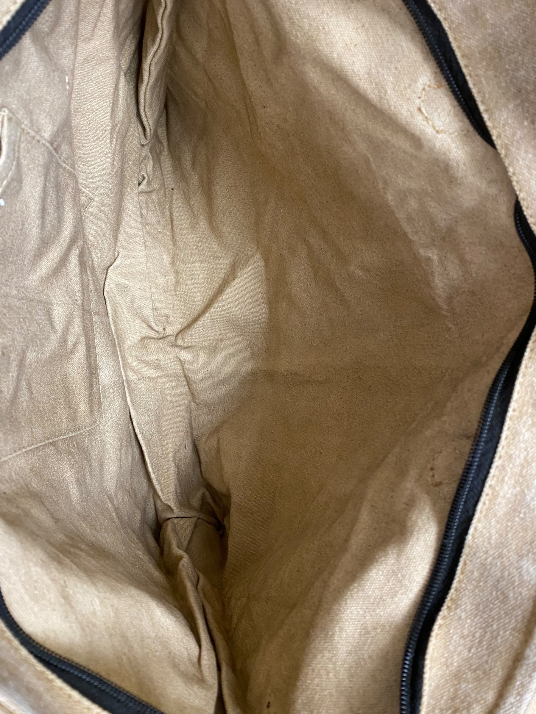 Tote By Clothes Mentor. Size: Large
