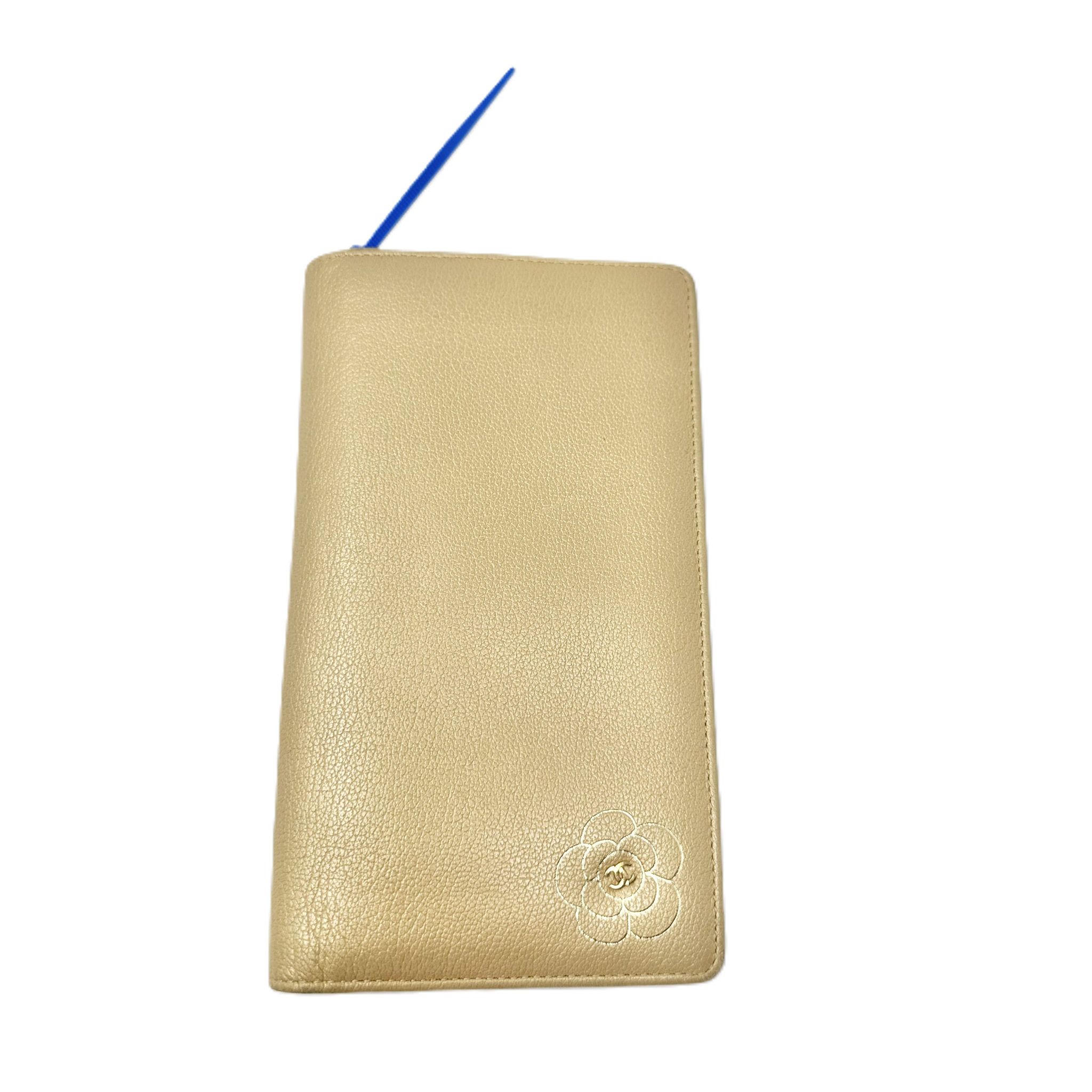 Wallet Luxury Designer By Chanel Size: Medium