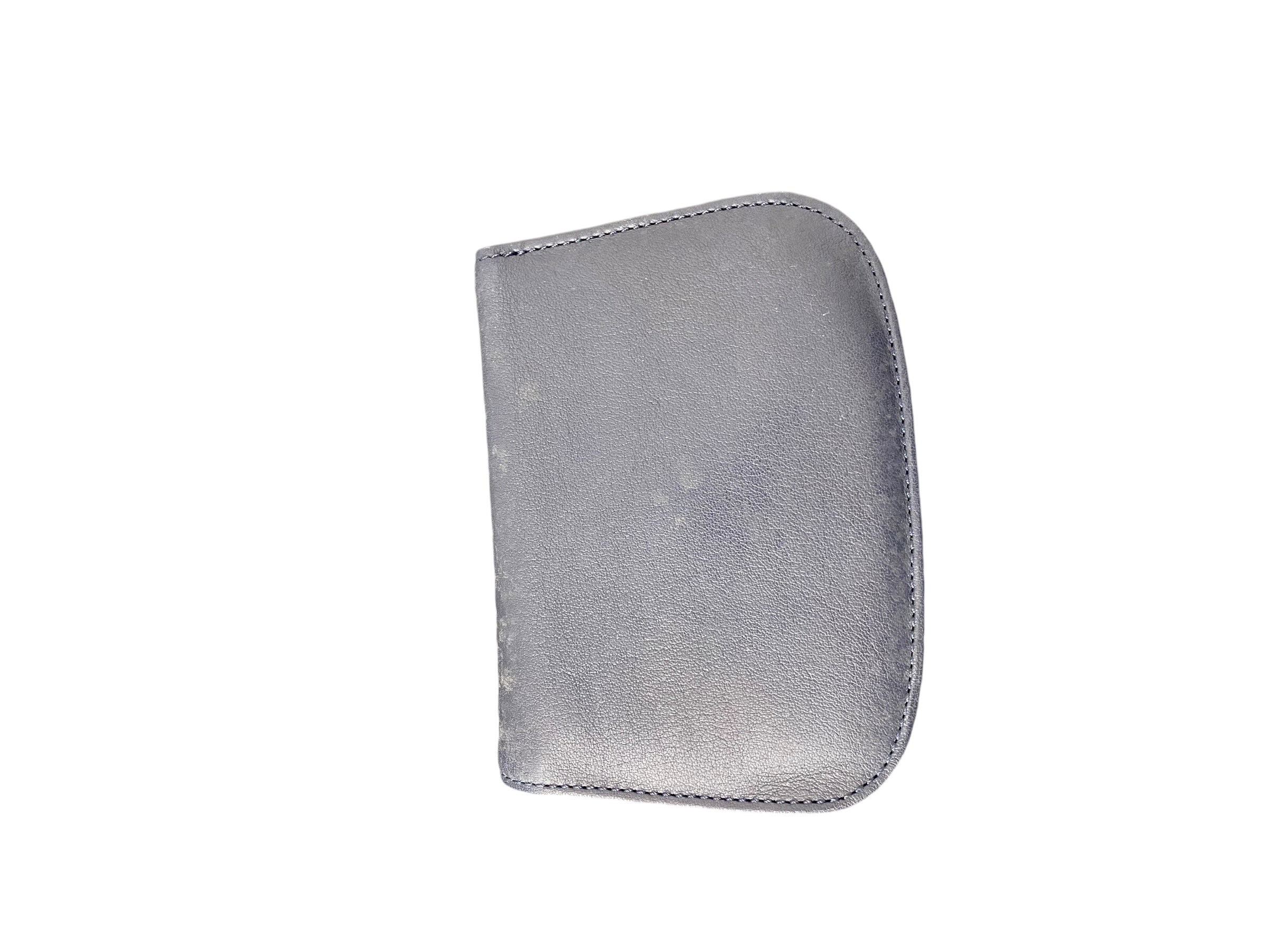 Wallet By Clothes Mentor. Size: Small