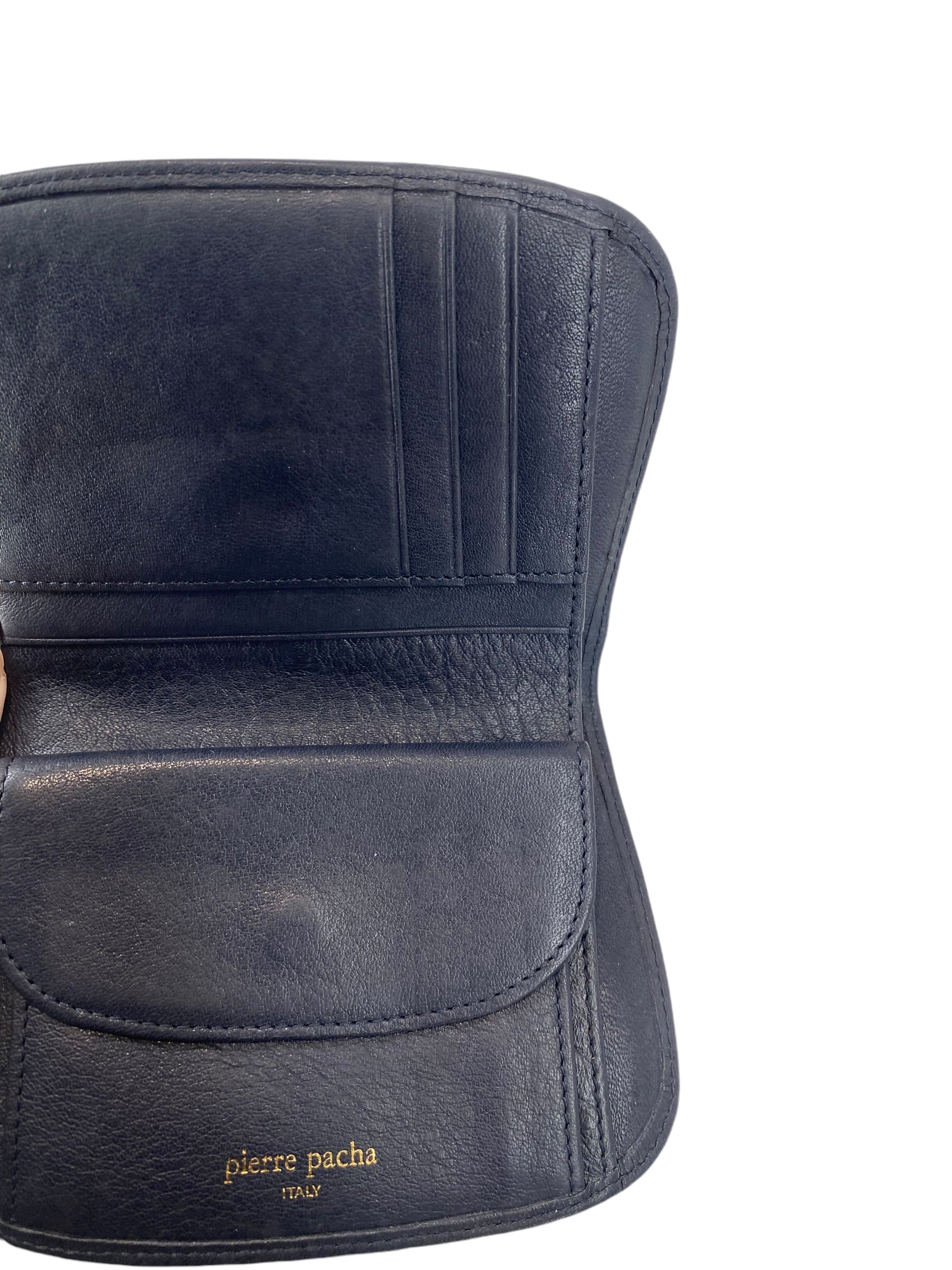 Wallet By Clothes Mentor. Size: Small