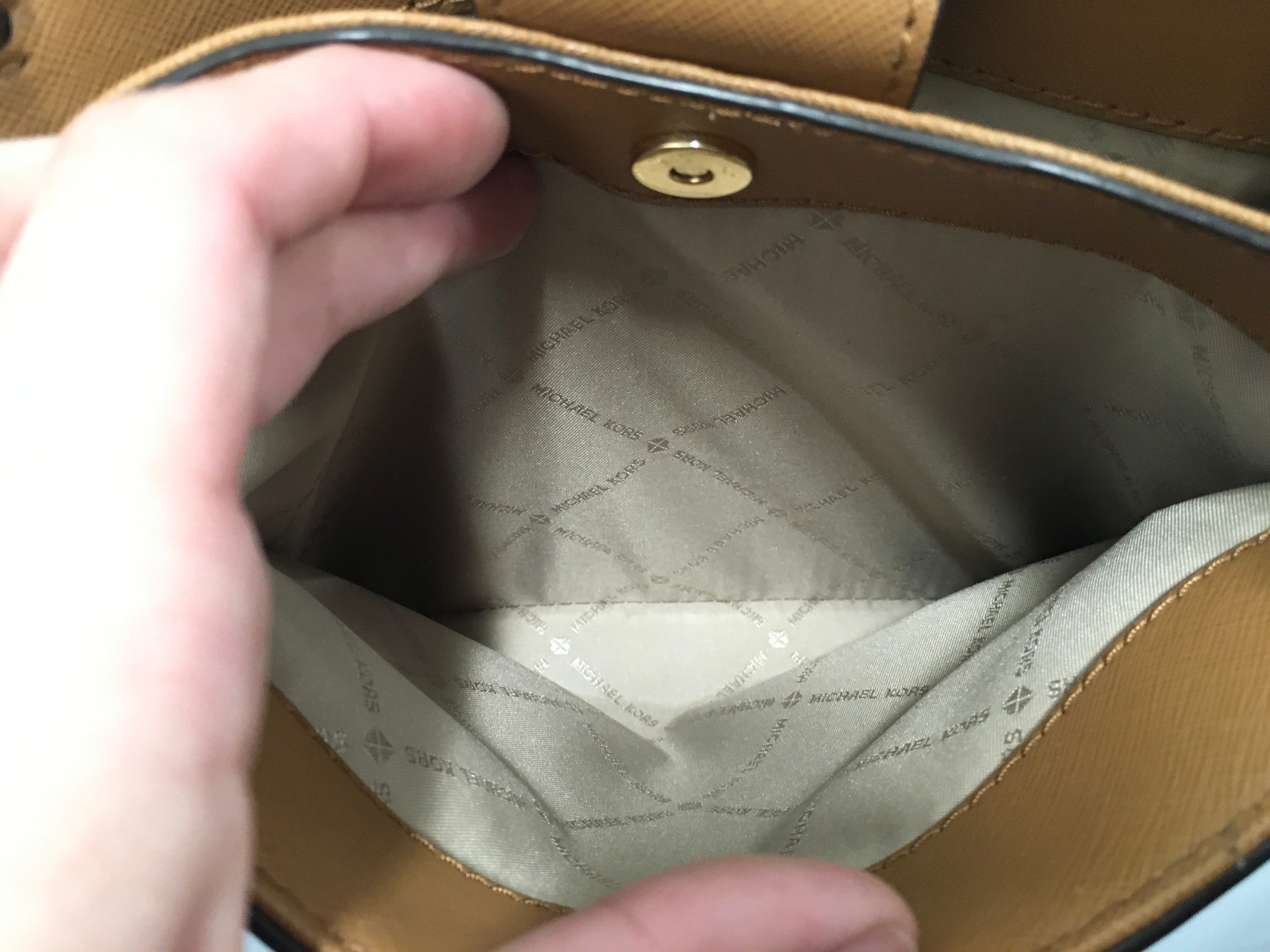 Handbag Designer By Michael Kors. Size: Medium