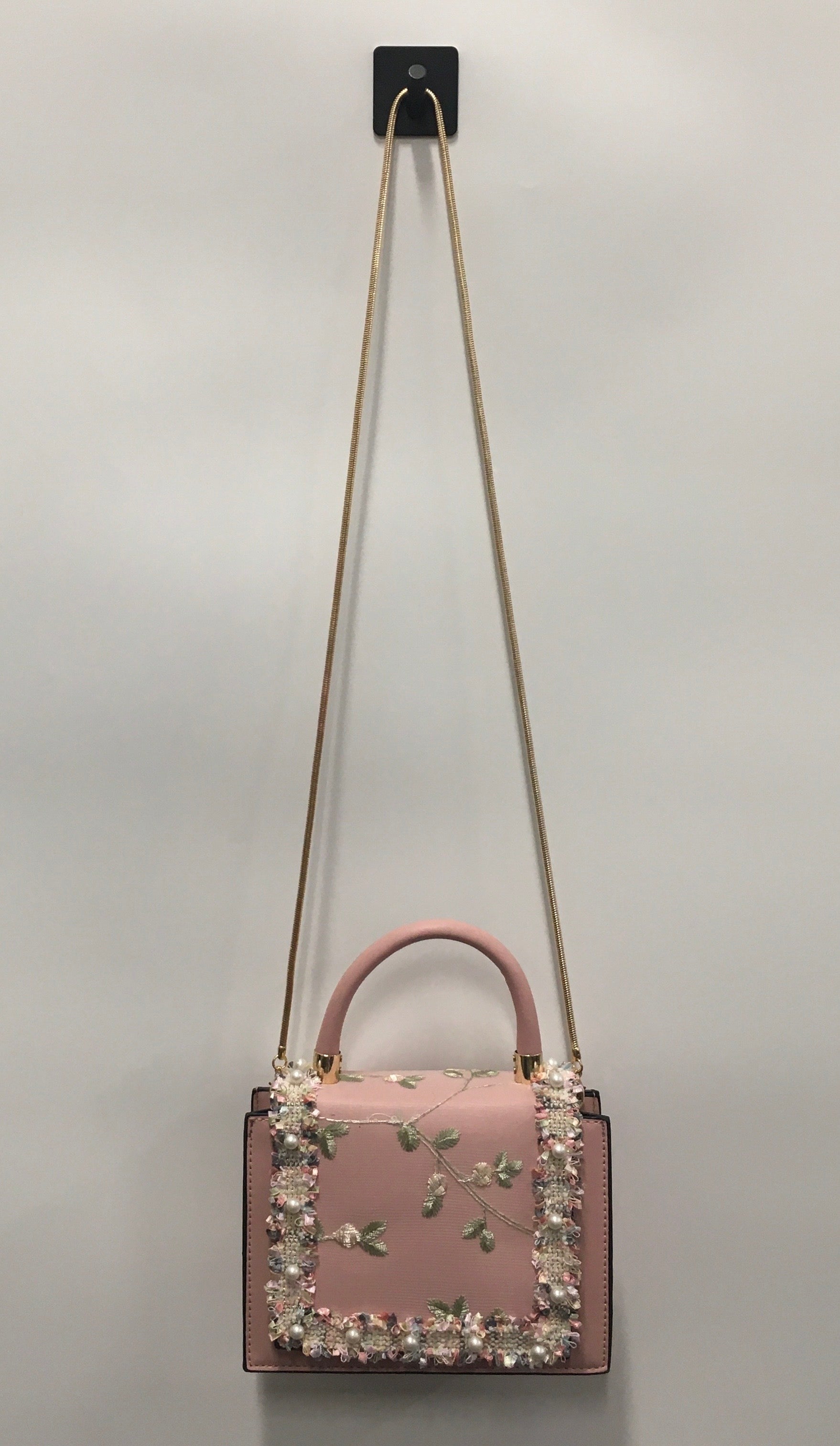 Handbag By Clothes Mentor. Size: Small