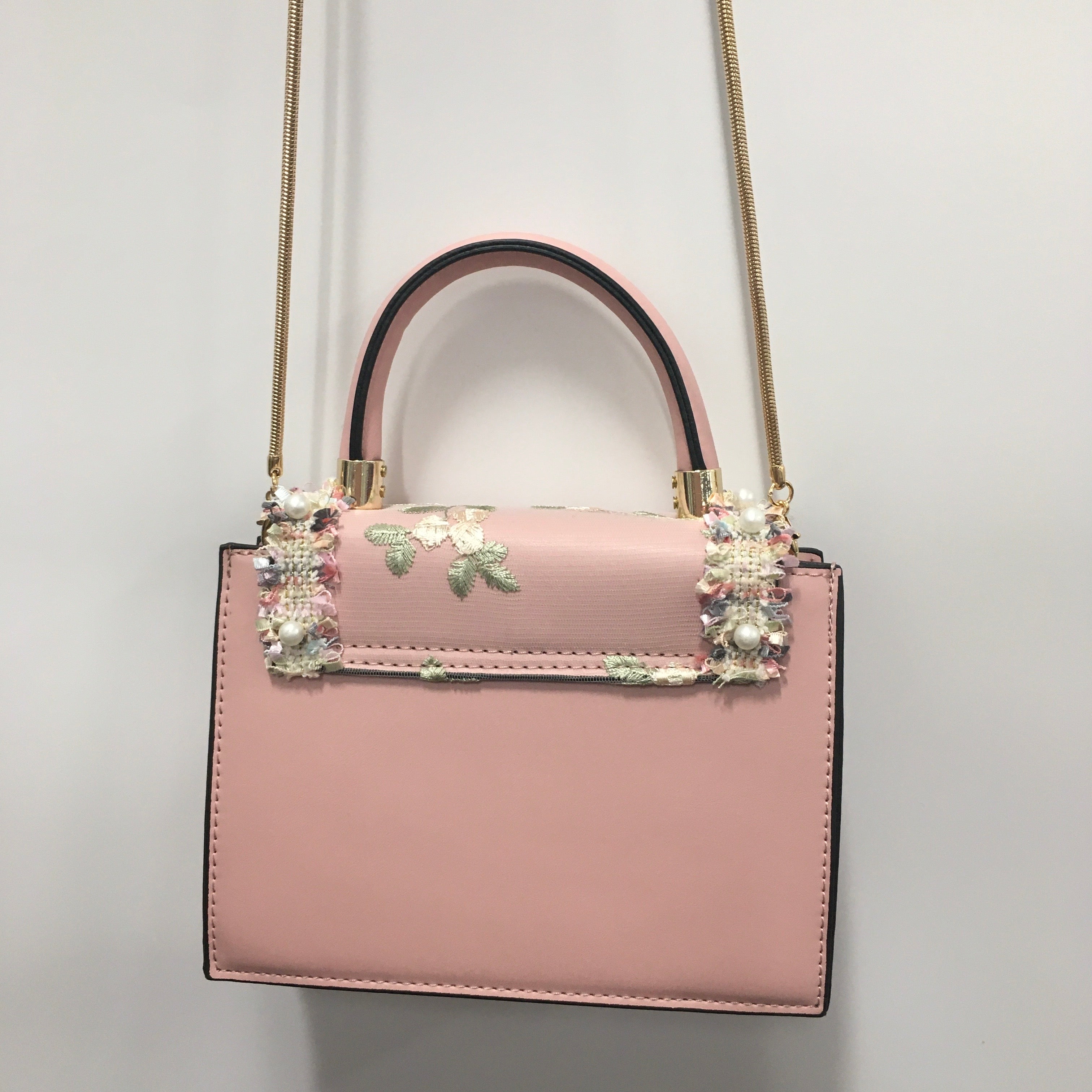 Handbag By Clothes Mentor. Size: Small