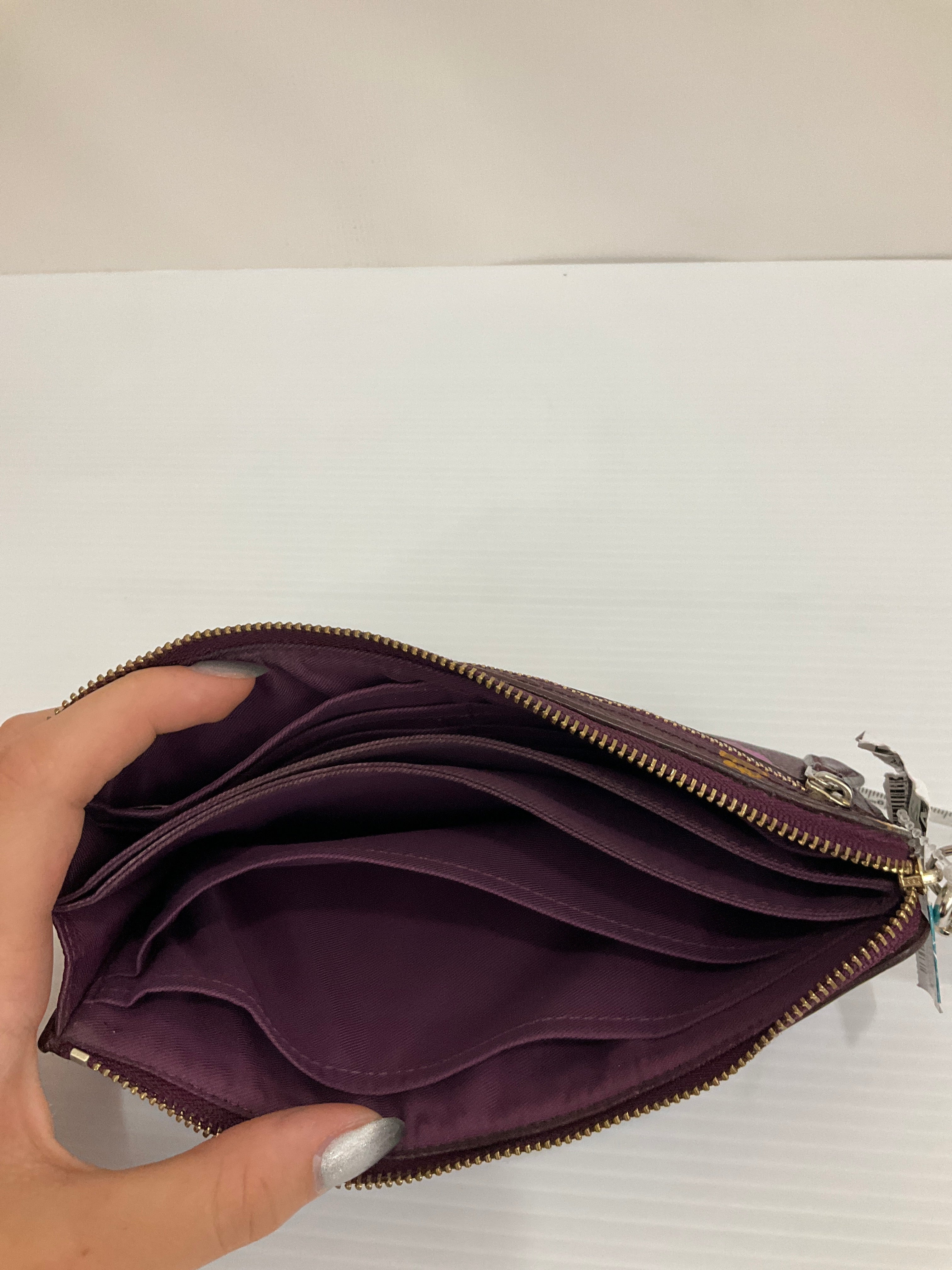 Wallet Designer By Coach. Size: Medium