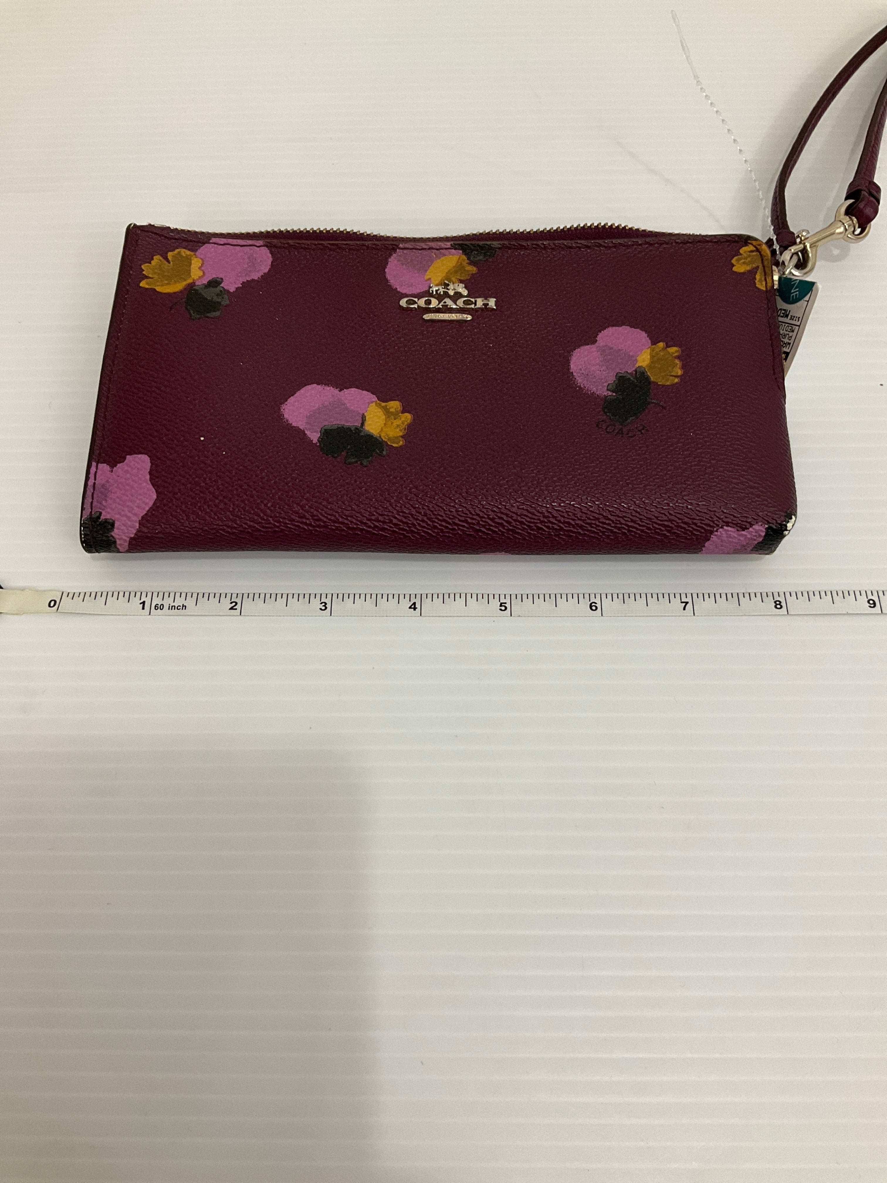 Wallet Designer By Coach. Size: Medium