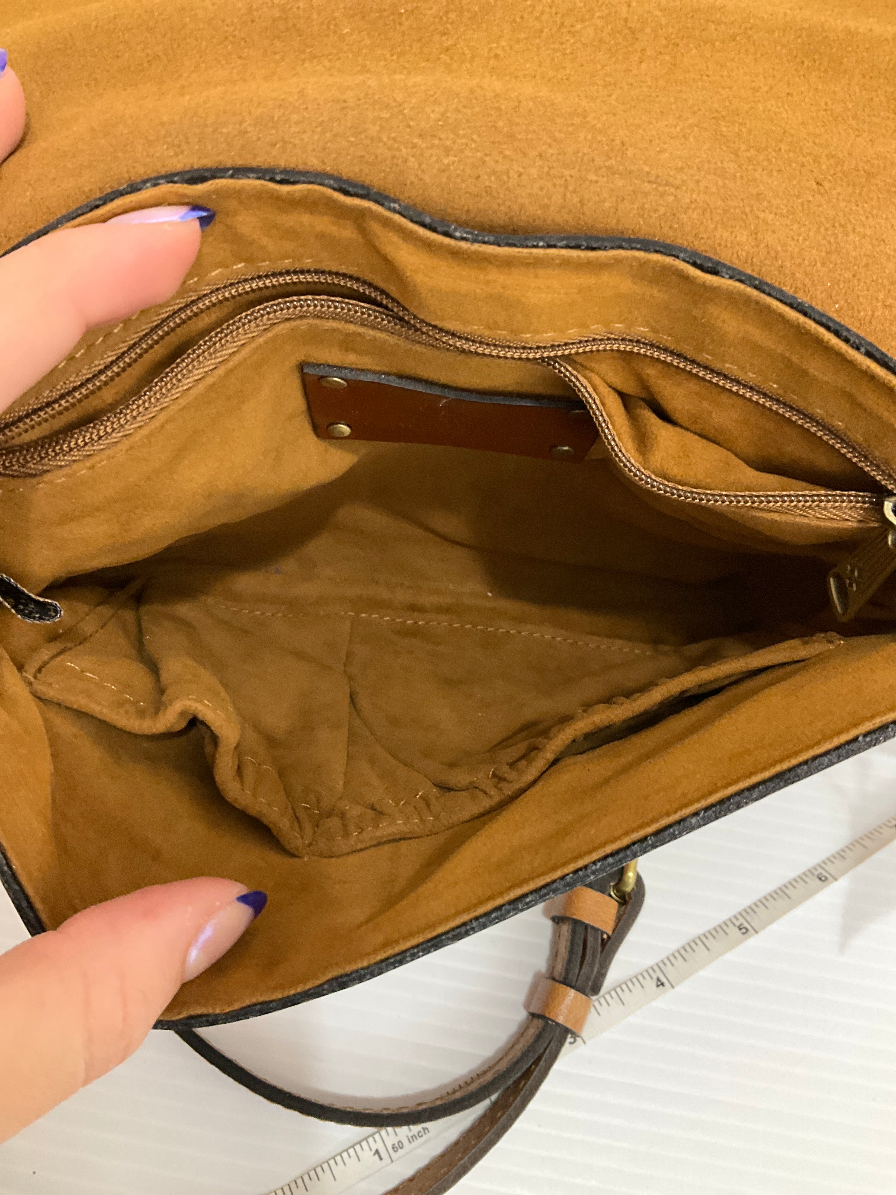 Crossbody Designer By Patricia Nash. Size: Medium