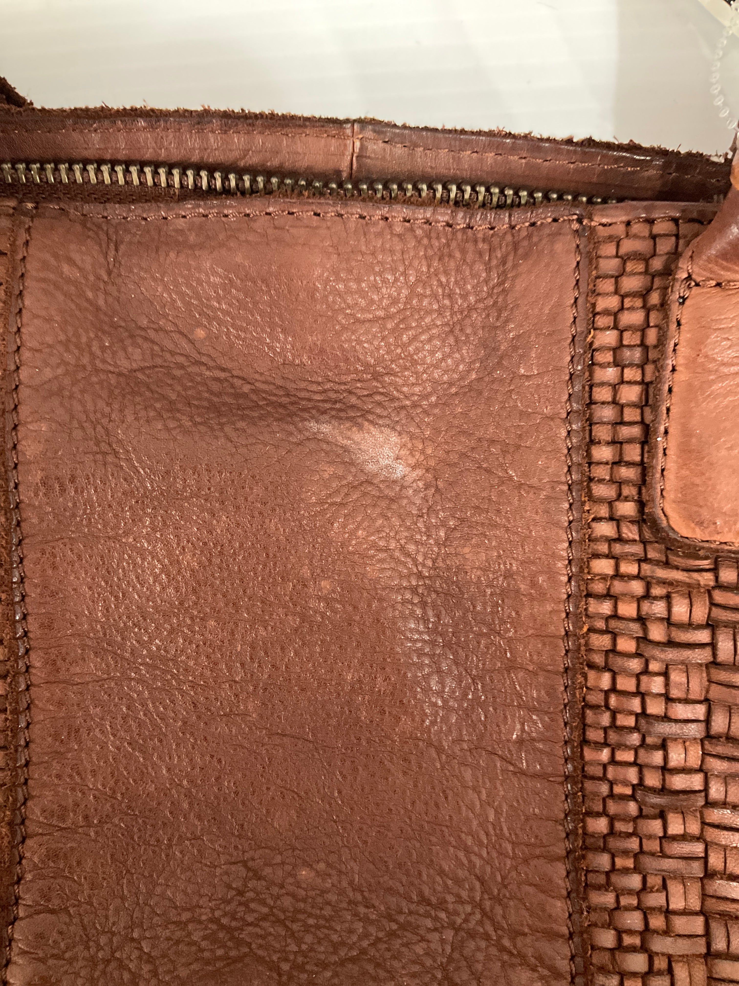 Crossbody Leather By Cmc. Size: Small