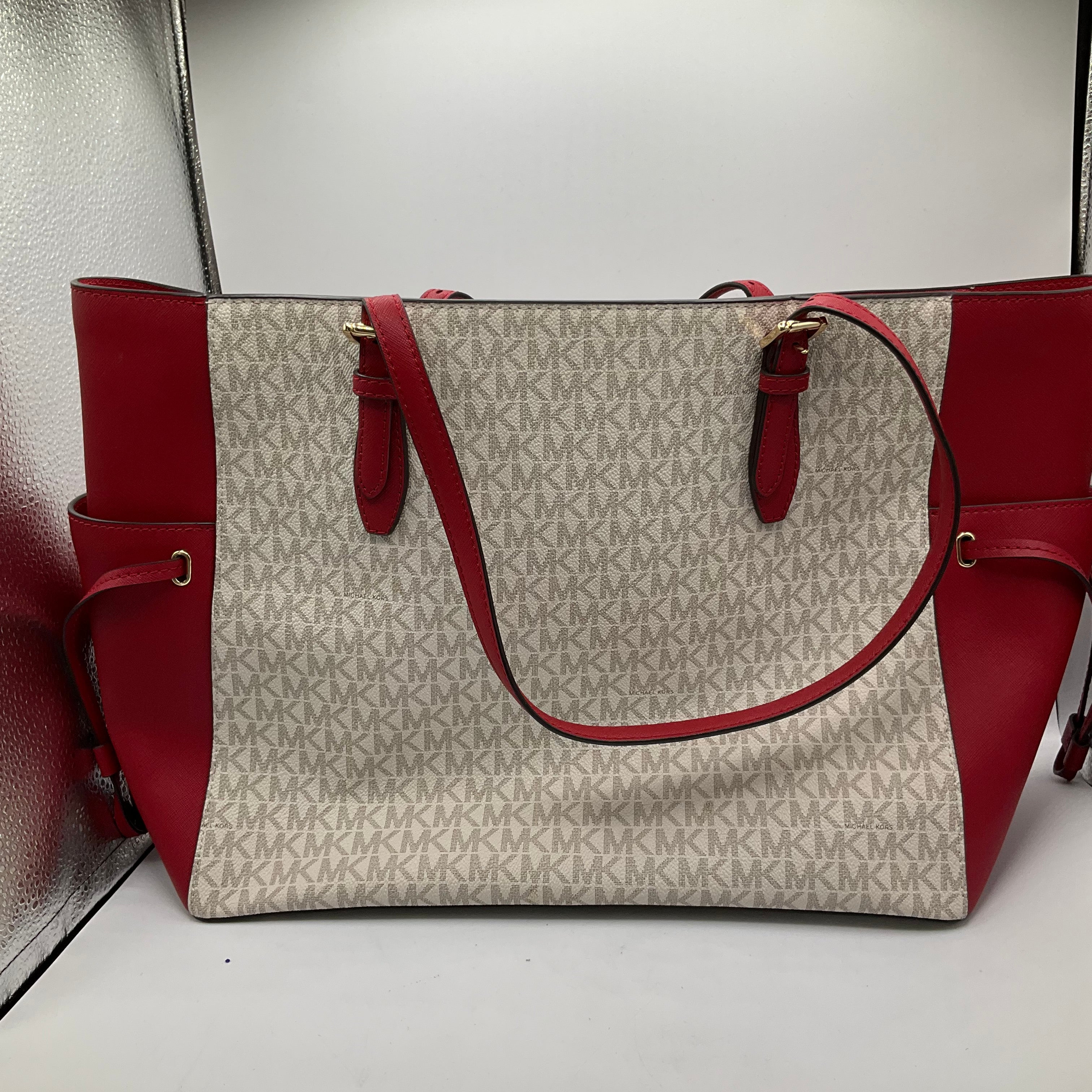 Handbag Designer By Michael Kors. Size: Large