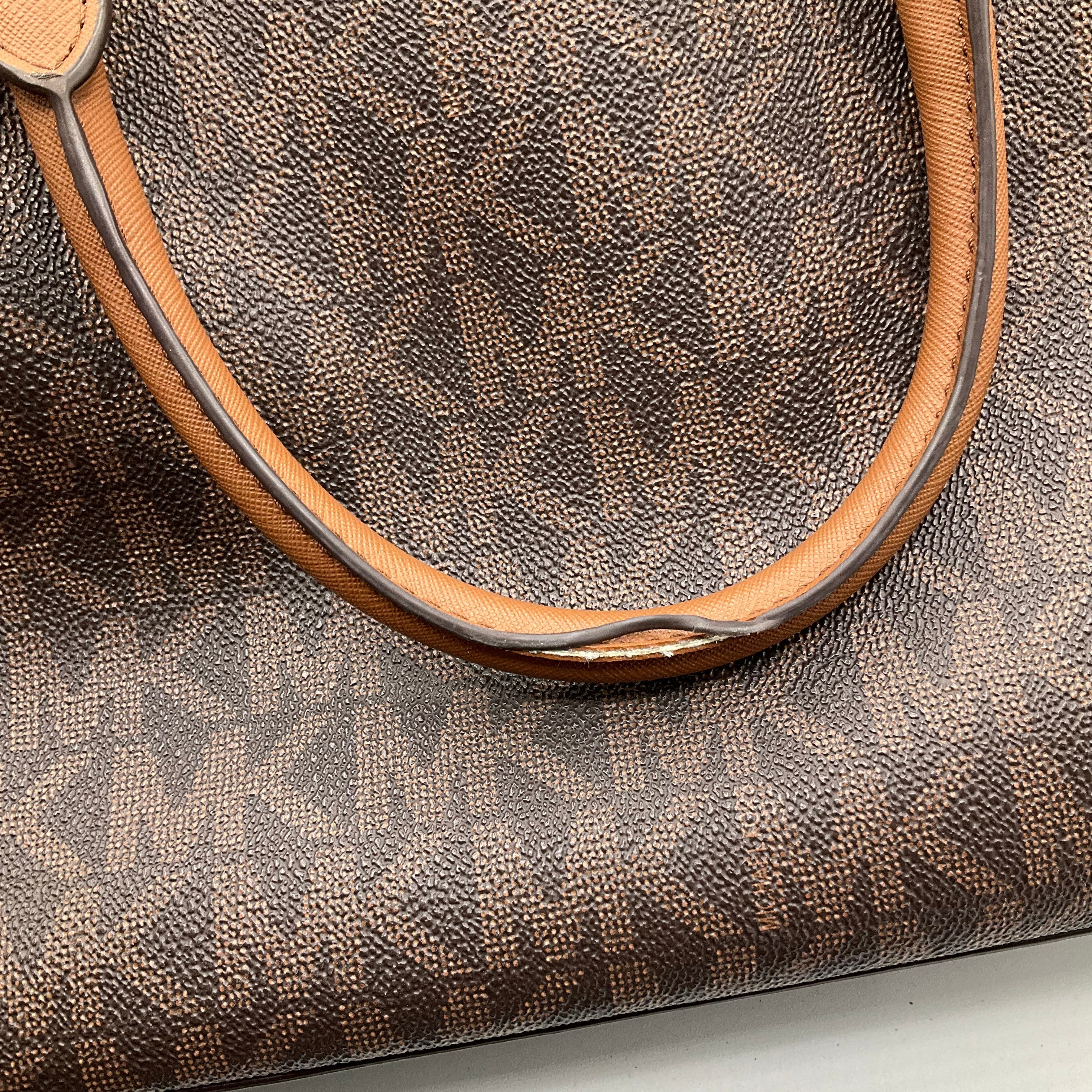 Handbag Designer By Michael Kors. Size: Medium