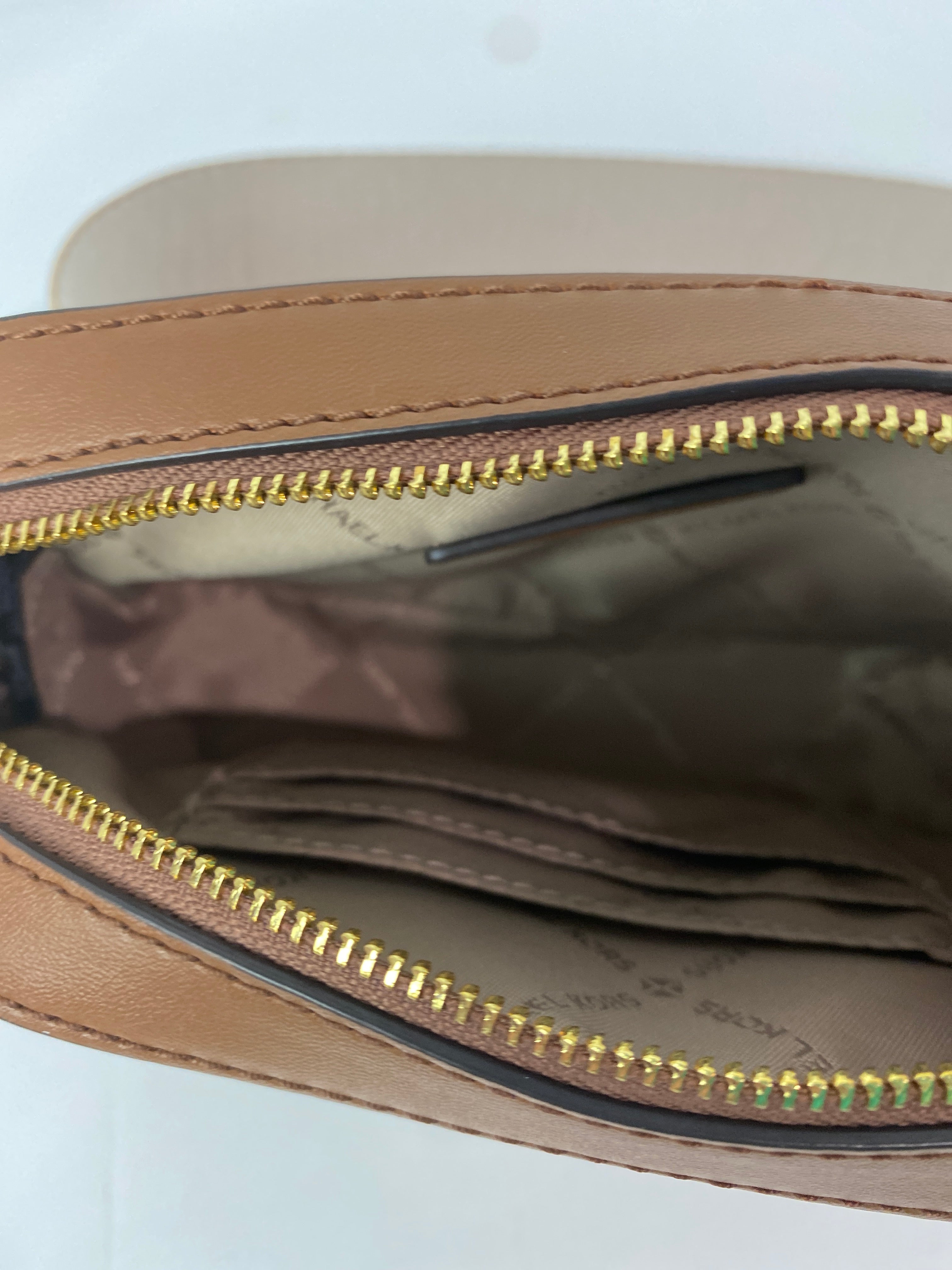 Belt Bag Designer Michael Kors. Size Small