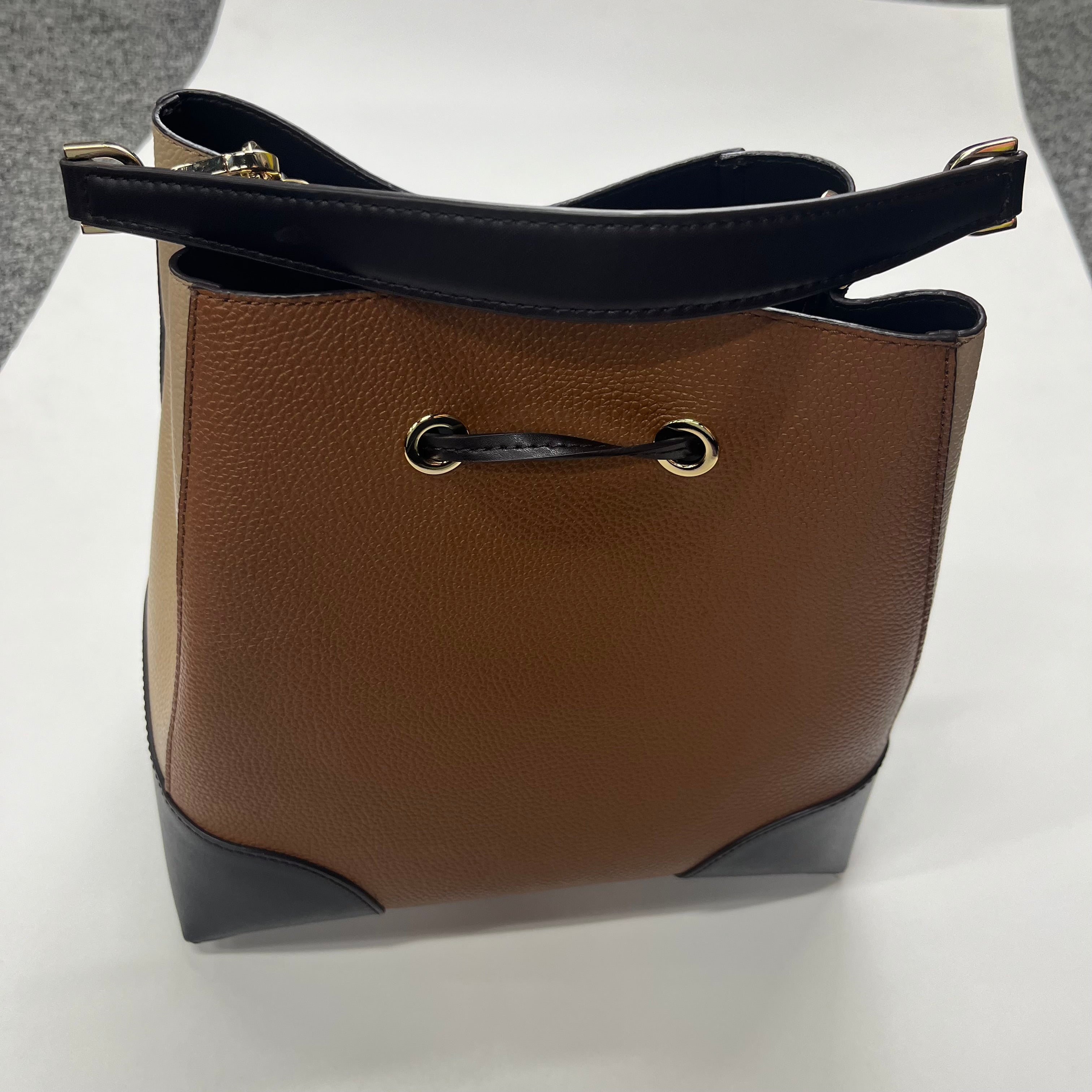 Handbag Designer Michael Kors. Size Large