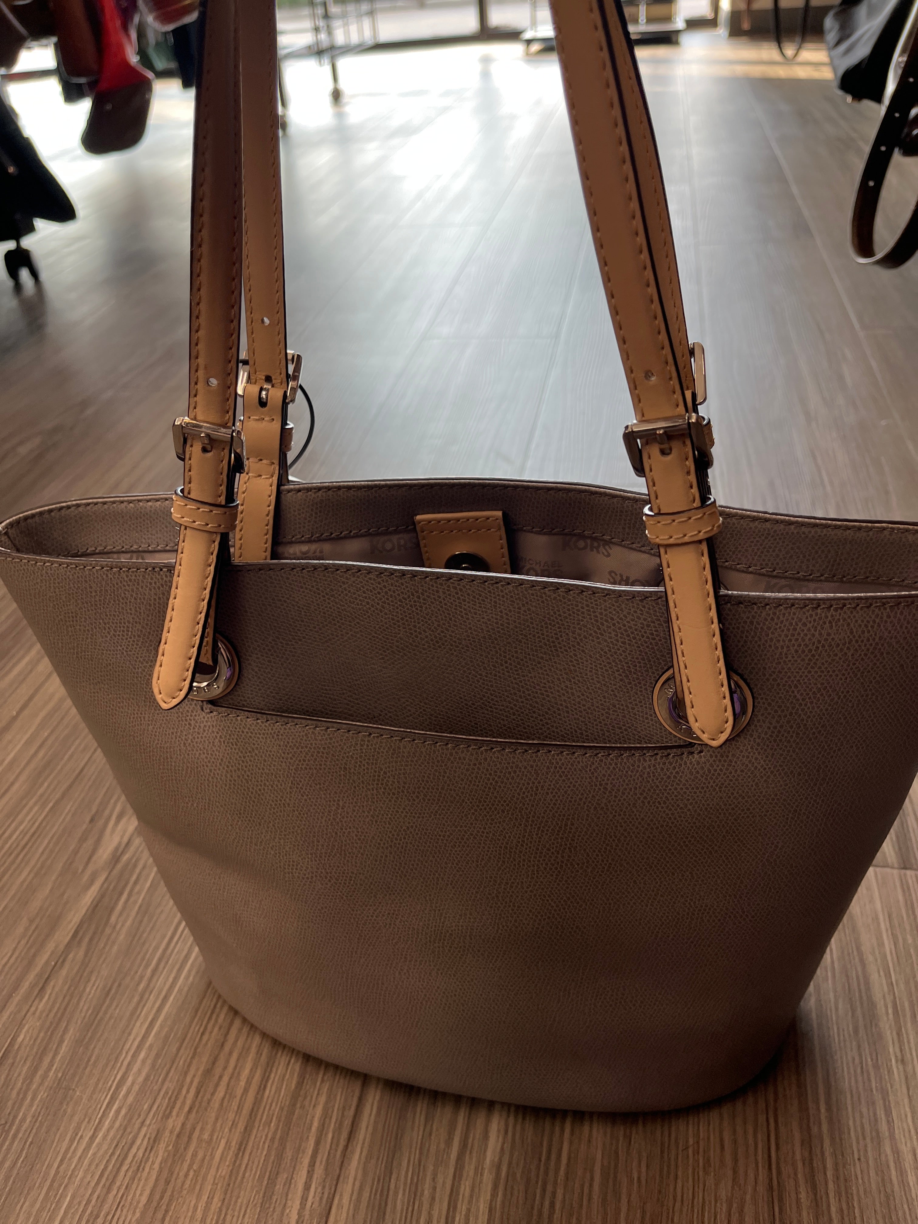 Handbag Designer By Michael By Michael Kors. Size: Medium