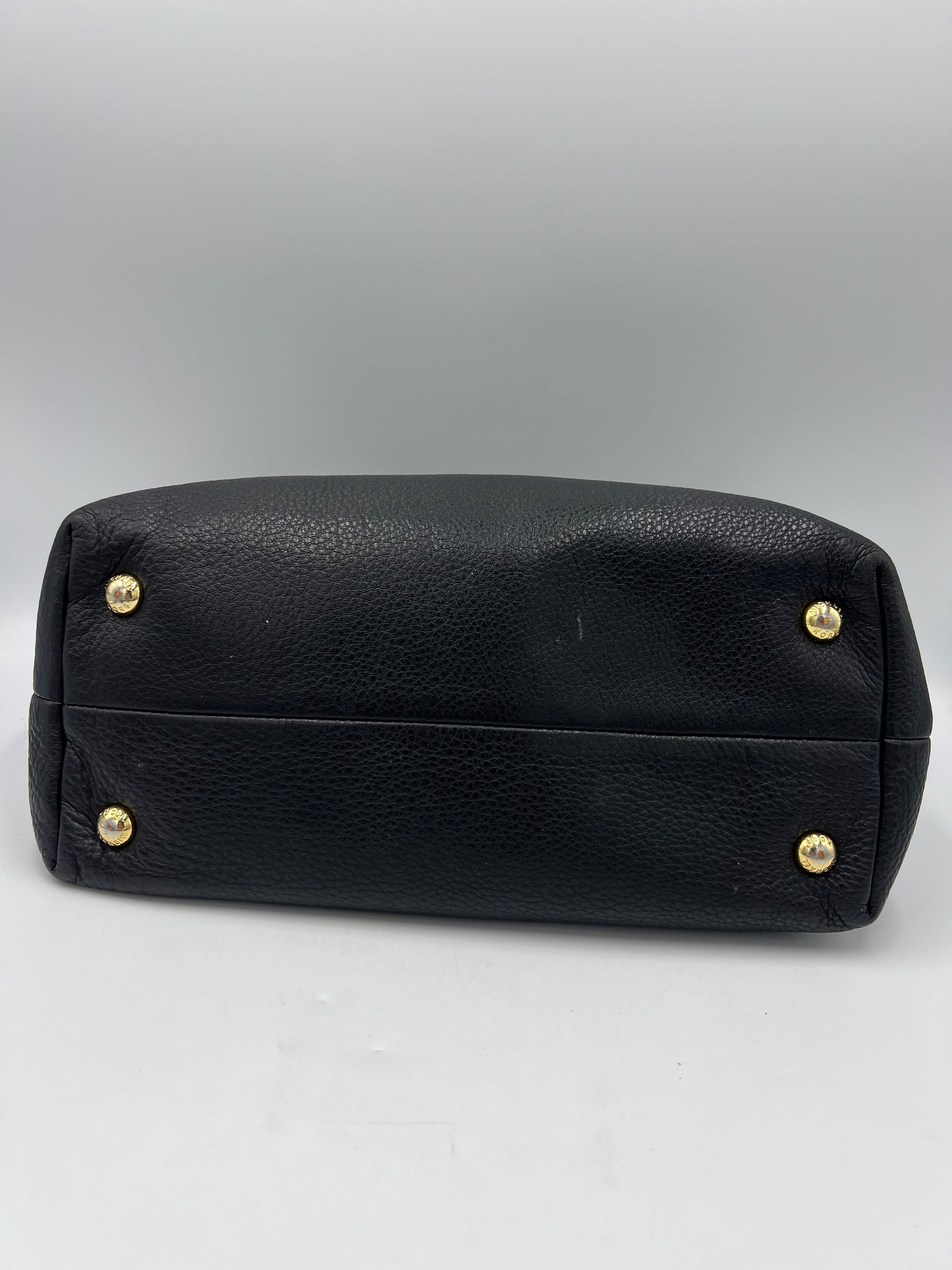 Handbag Designer By Michael Kors