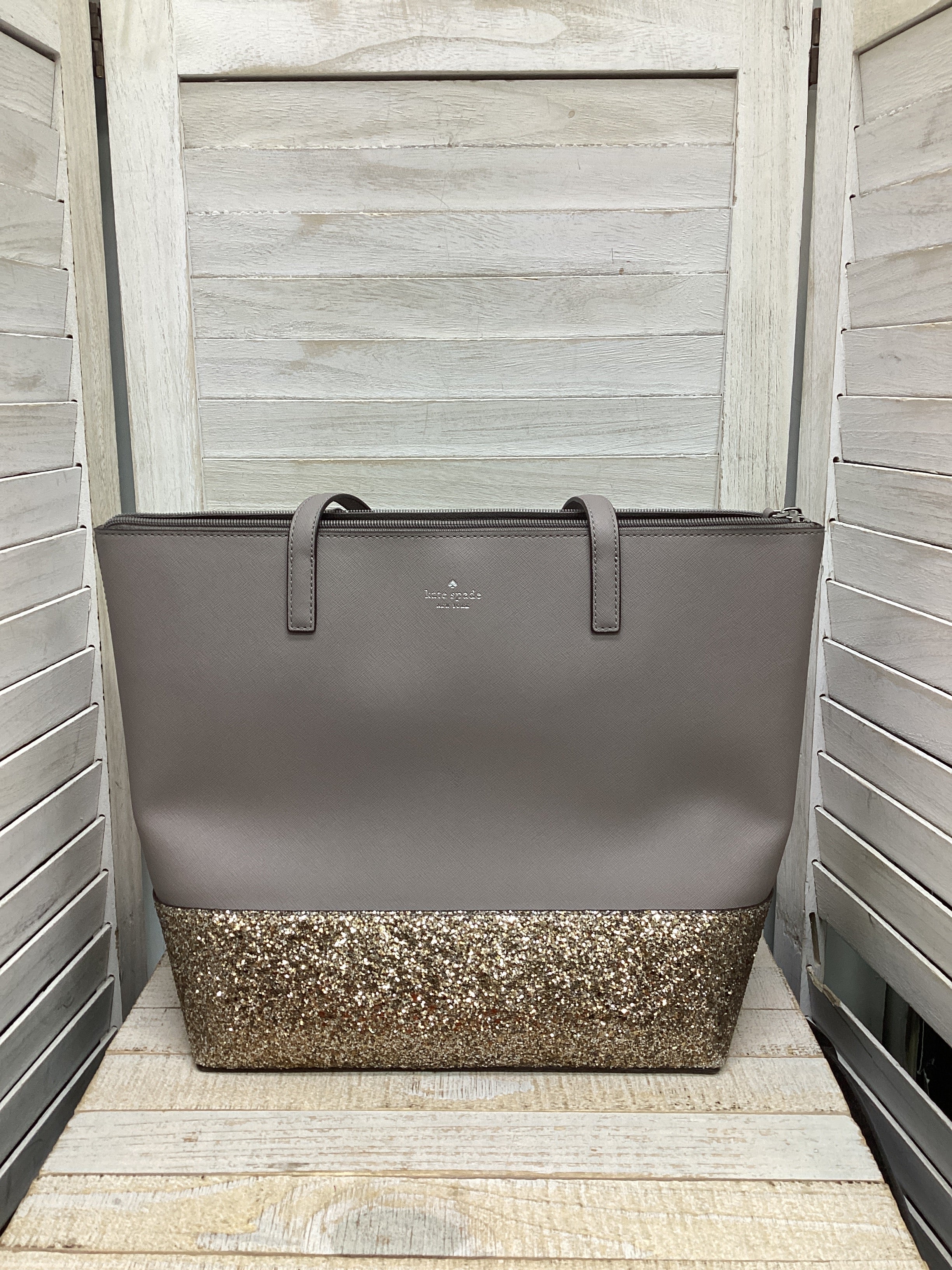 Tote Designer By Kate Spade. Size: Large