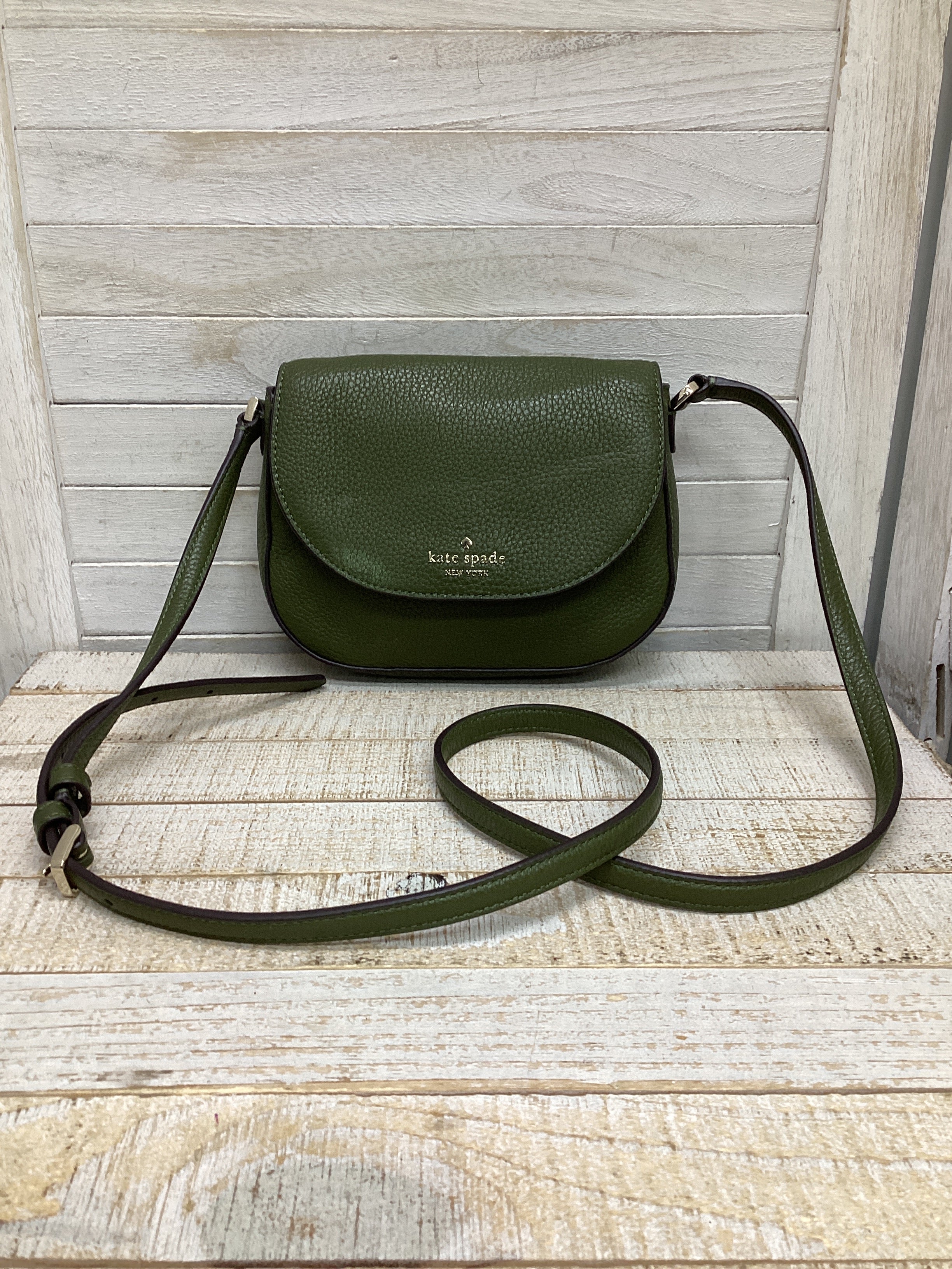 Crossbody Designer By Kate Spade. Size: Small