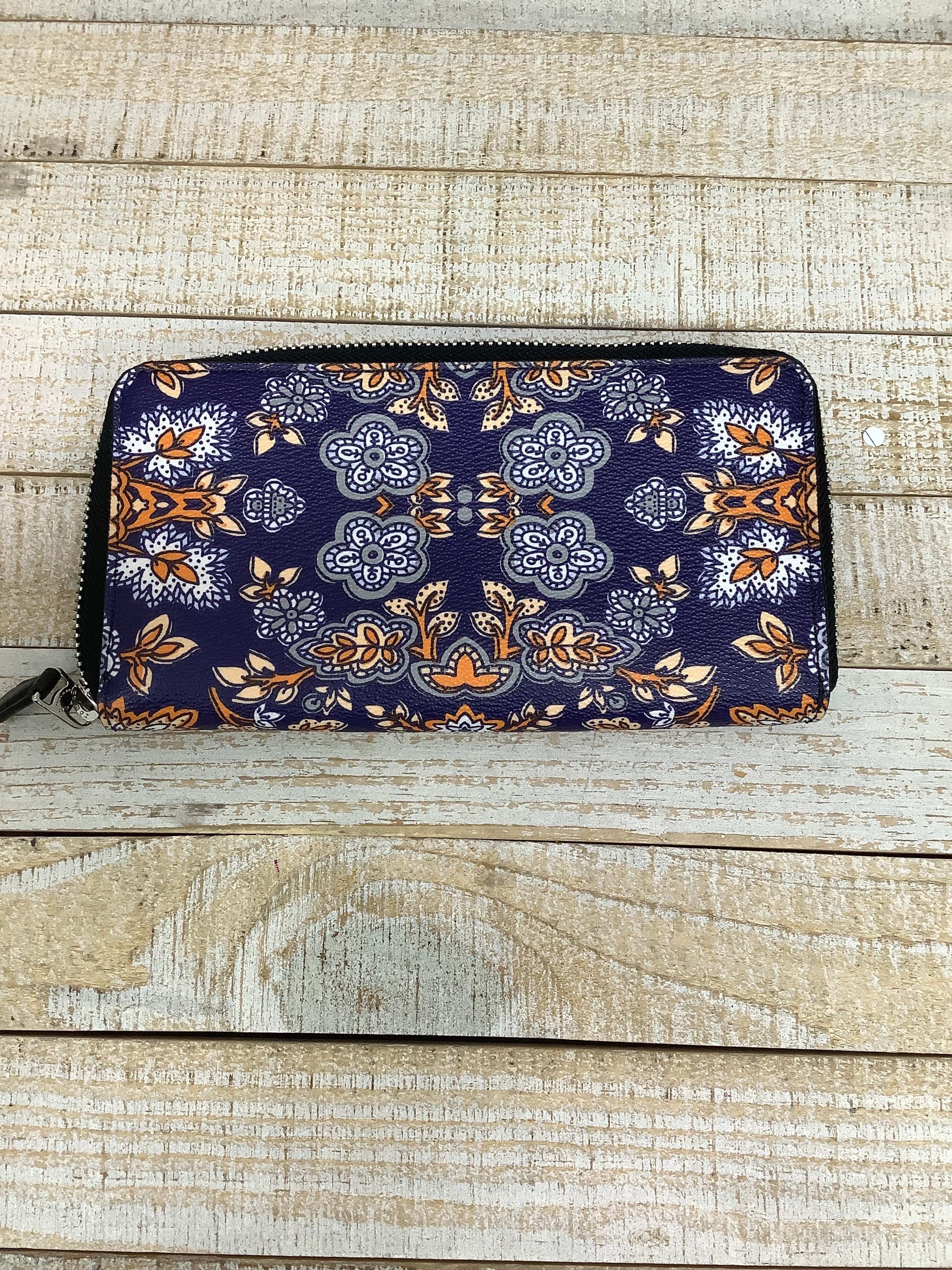 Wallet Designer By Coach. Size: Small