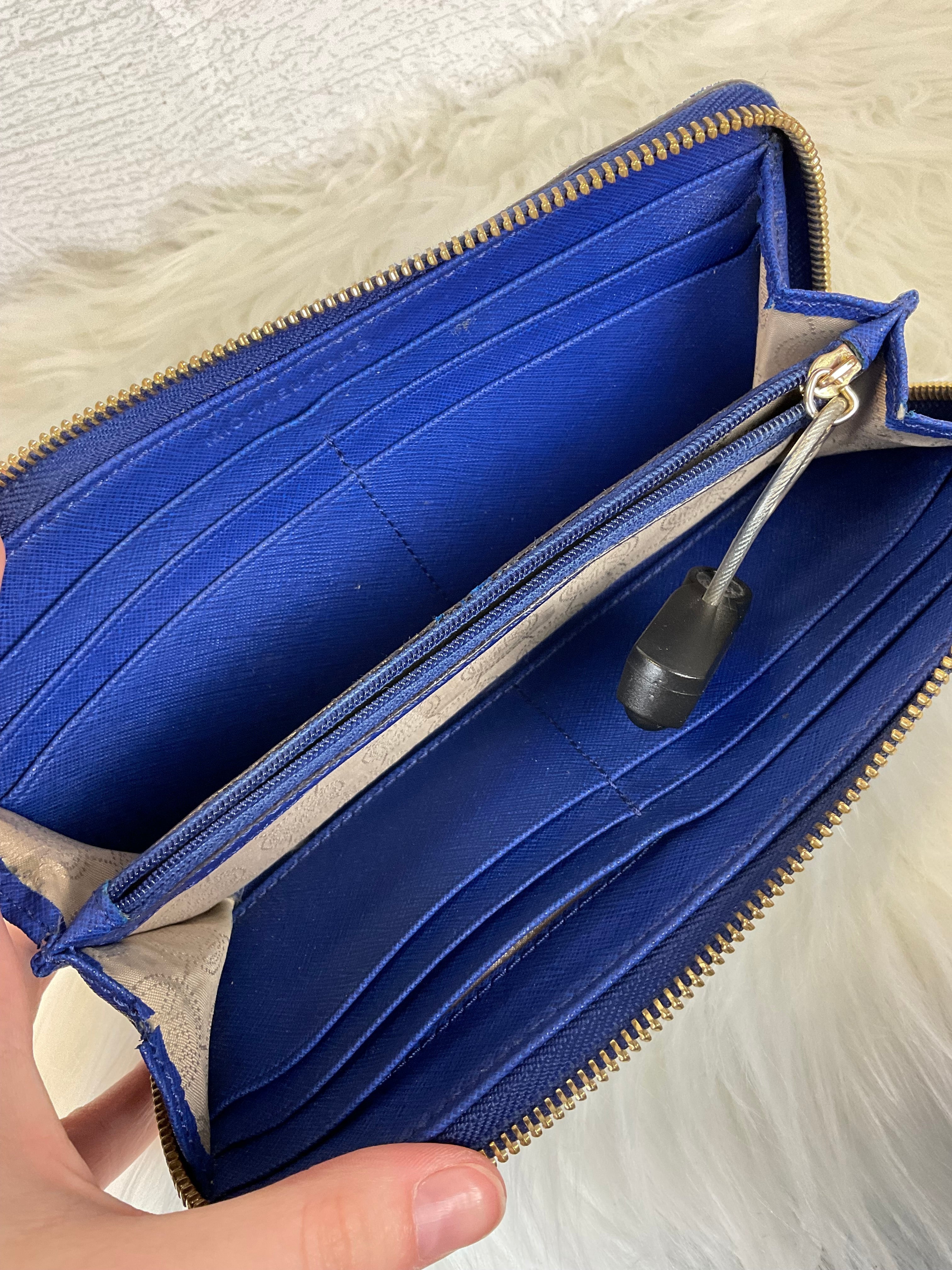 Wallet Designer By Michael Kors Size: Large