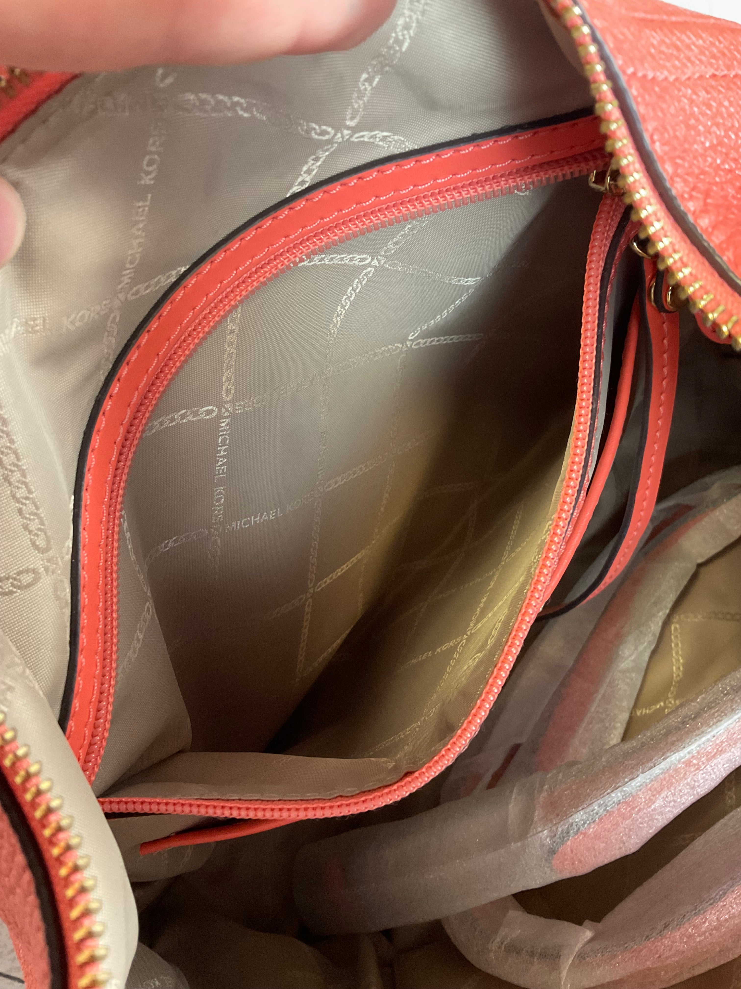 Handbag Designer By Michael Kors. Size: Medium