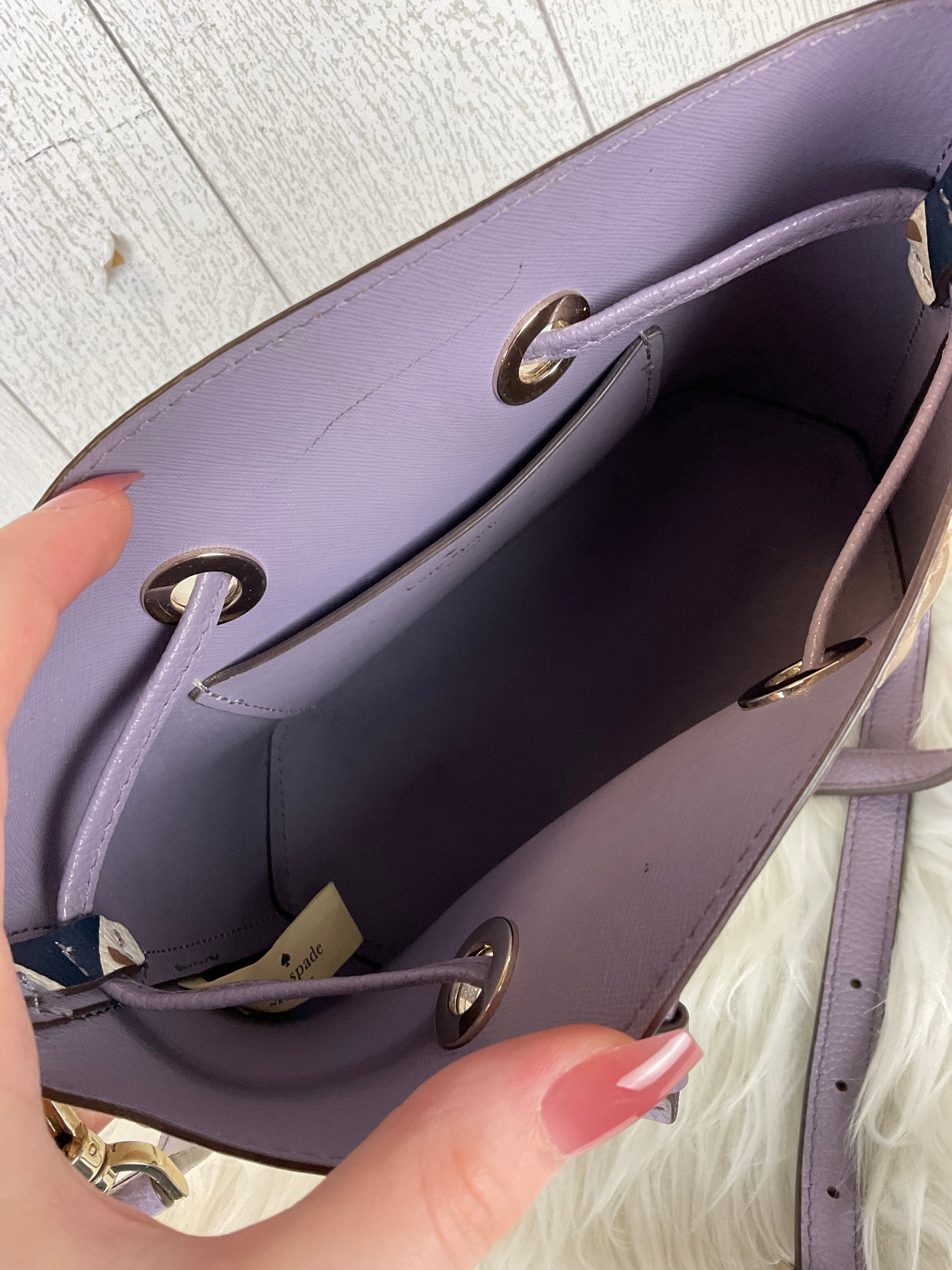 Crossbody Designer By Kate Spade. Size: Medium