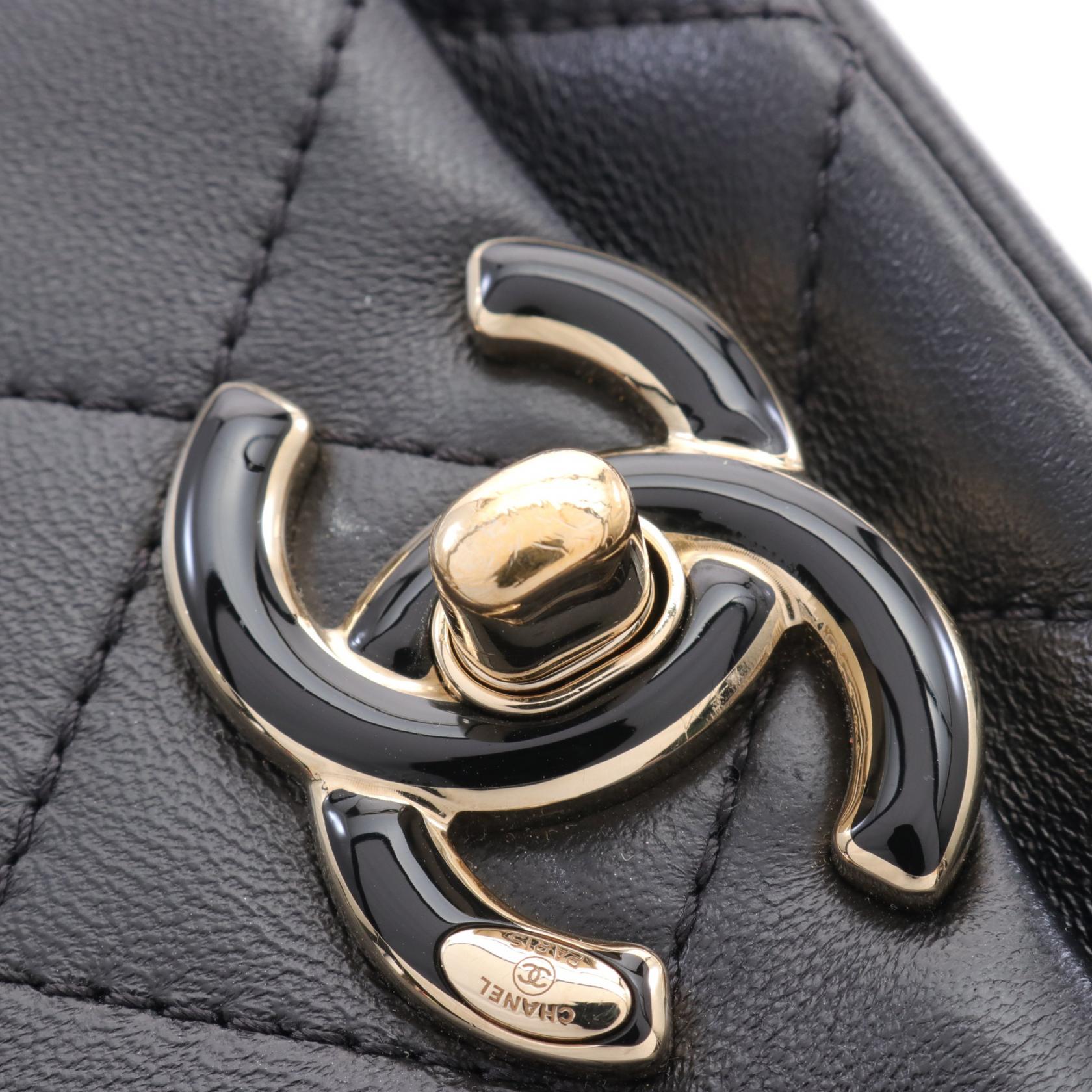 Top Quality Chanel Leather Matelasse Shoulder Bag AS2318