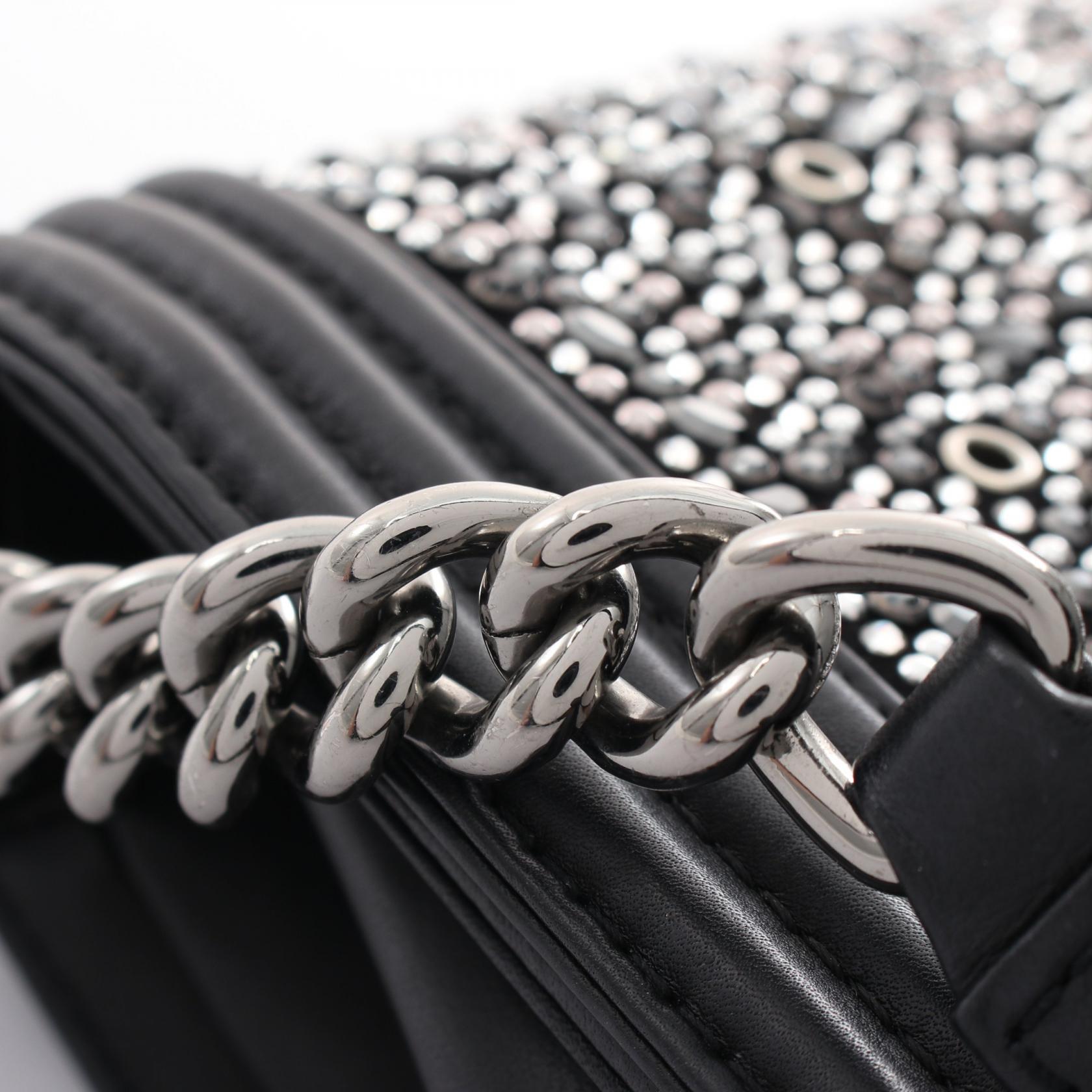 Top Quality Chanel Boy Matelasse Leather Shoulder Bag A67086