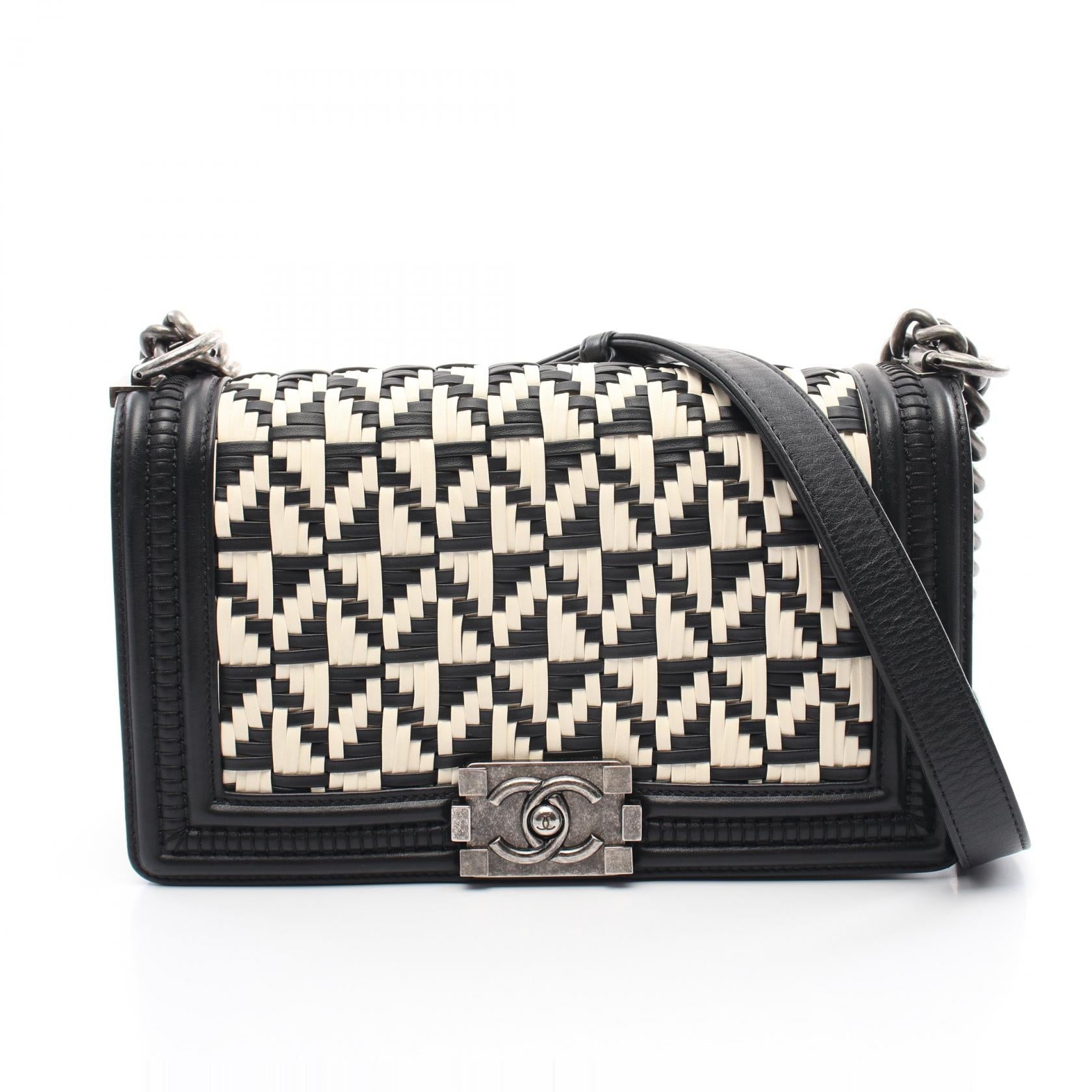 Top Quality Chanel Boy Leather Shoulder Bag A67086