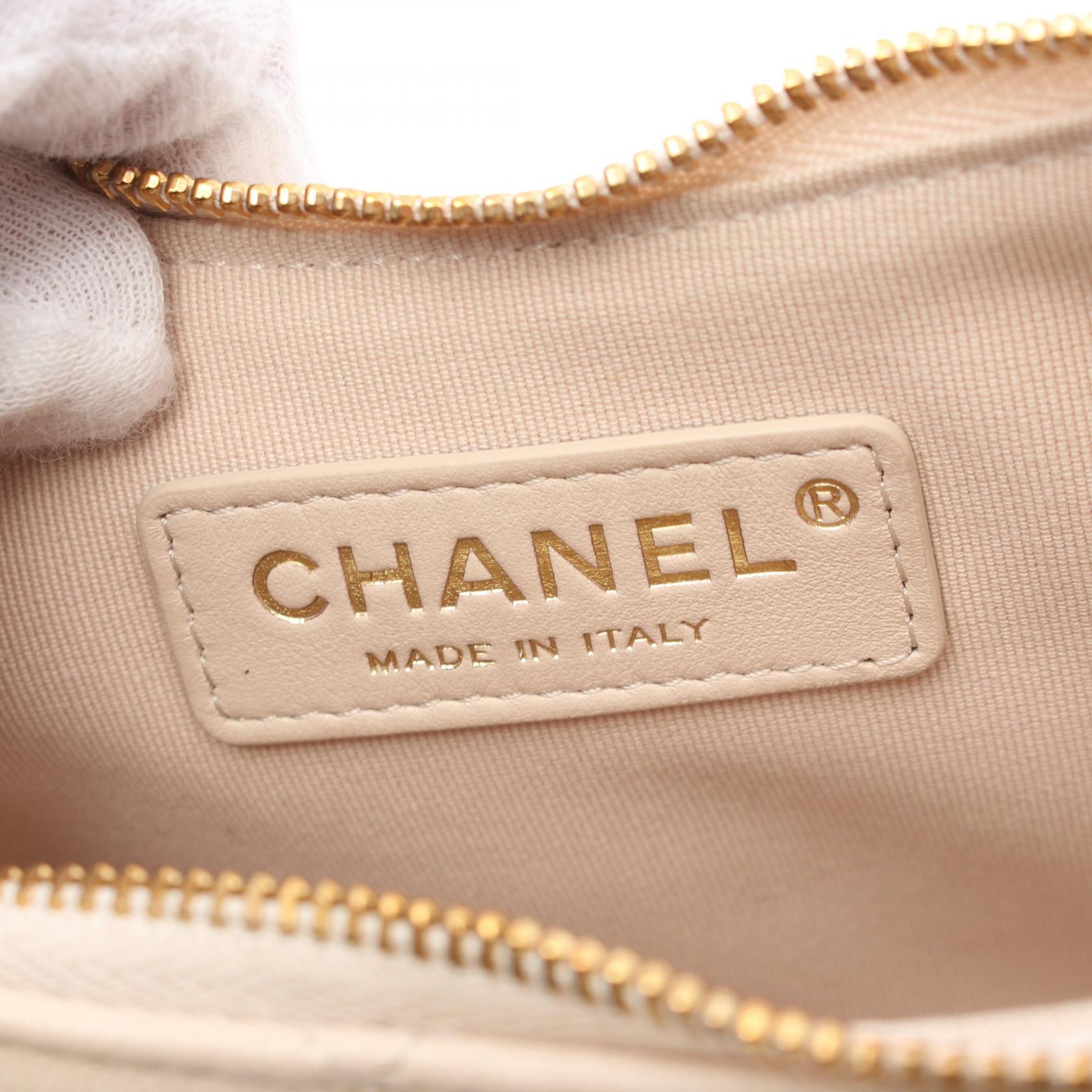 Top Quality Chanel Lambskin Matelasse Small Hobo Bag AS3917