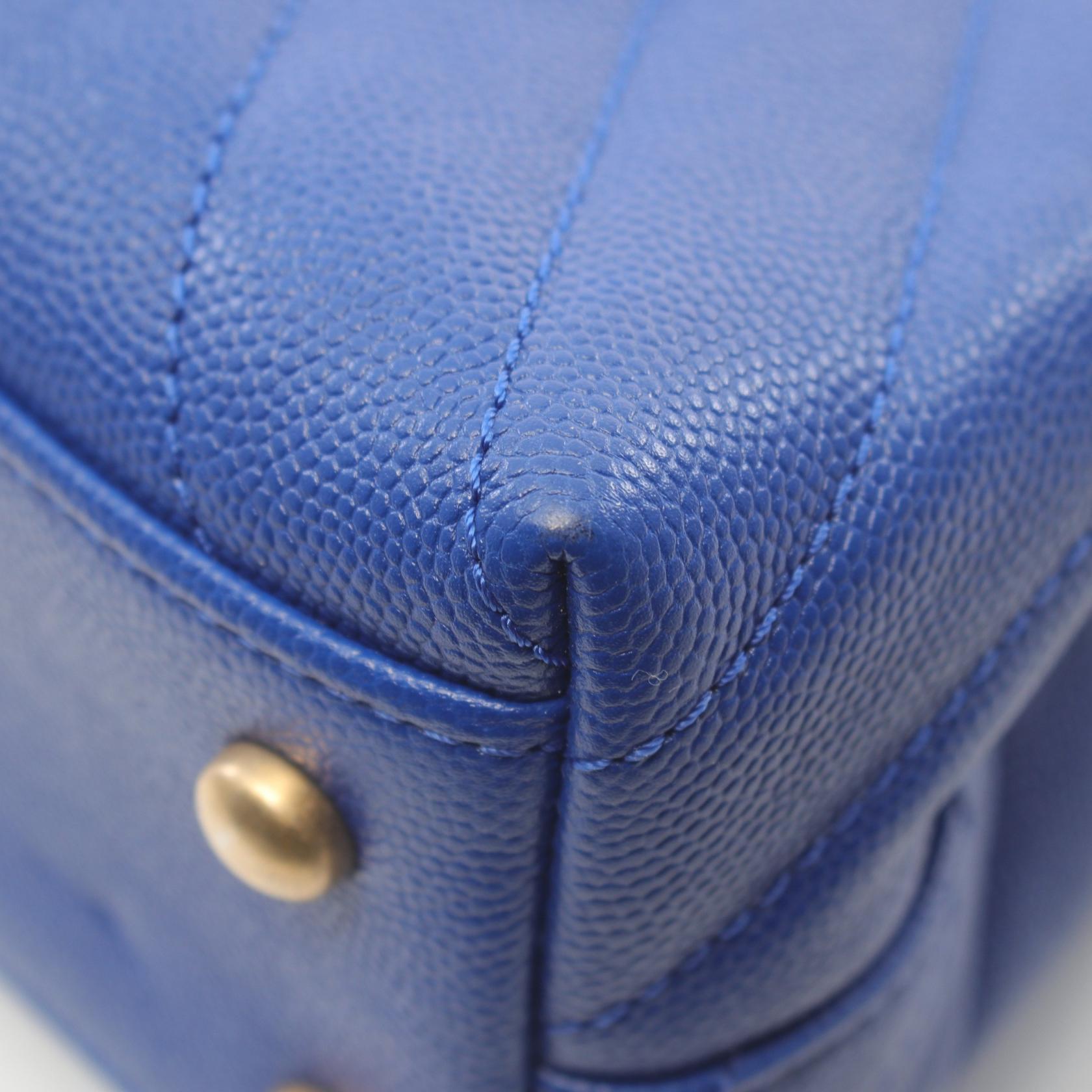 Top Quality Chanel Coco Handle V-Stitch Leather Handbag
