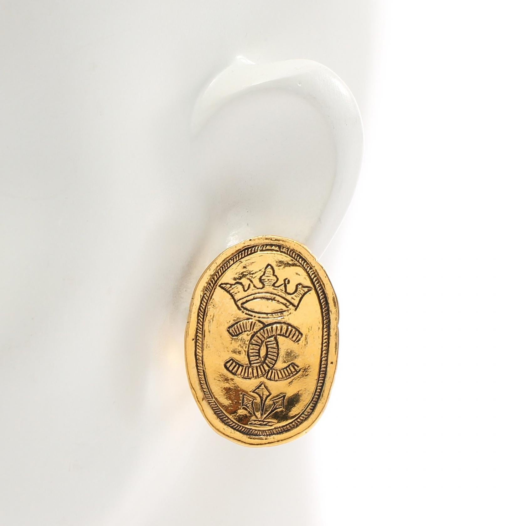 Top Quality Chanel Coco Mark Crown Earrings Gold