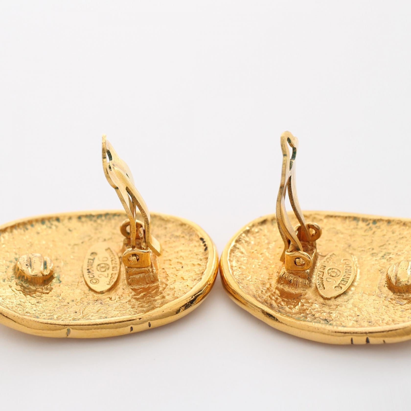 Top Quality Chanel Coco Mark Crown Earrings Gold