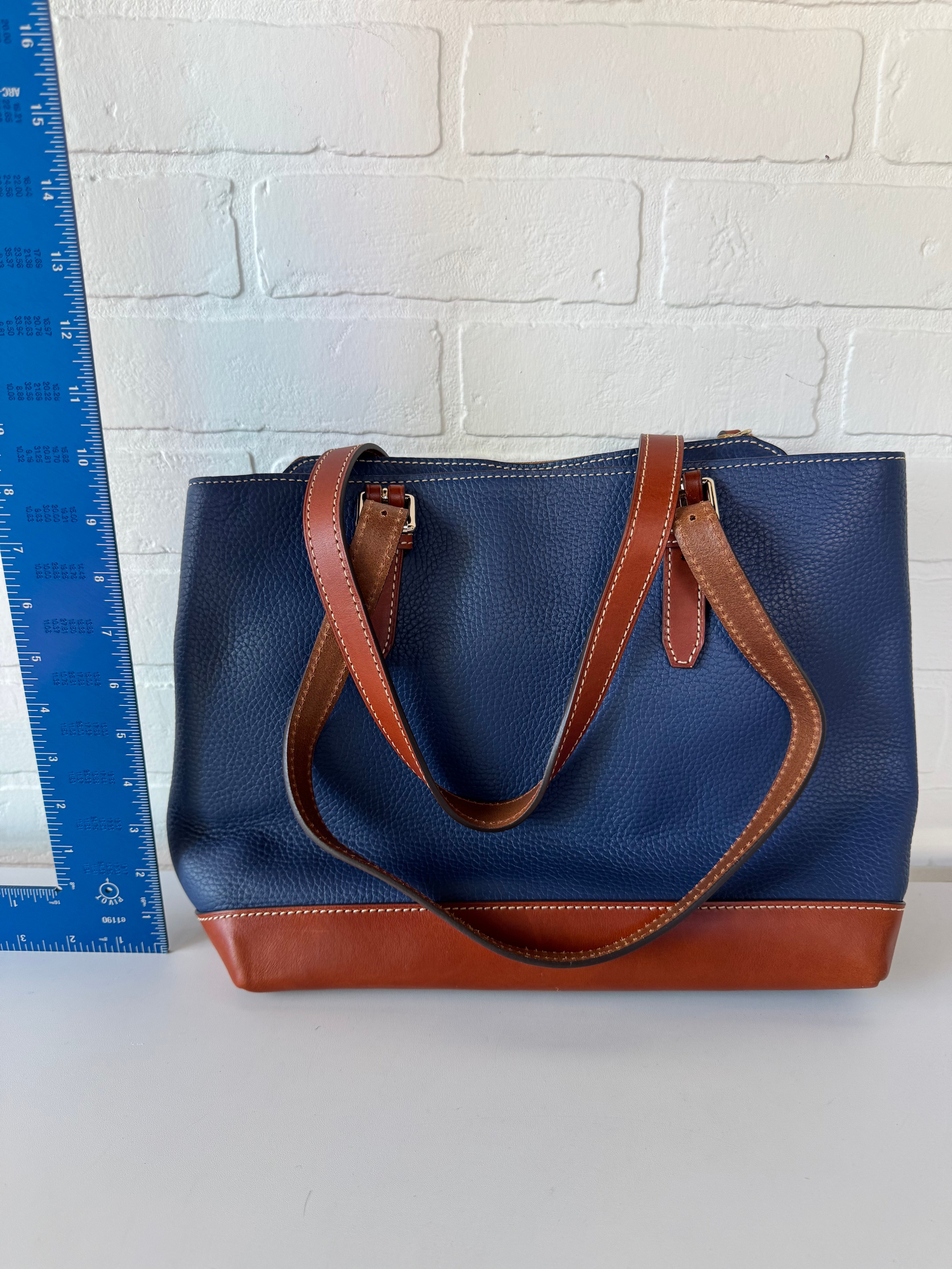 Handbag Designer By Dooney And Bourke. Size: Medium