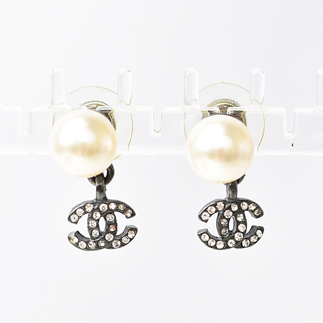 Top Quality Chanel Metal Rhinestone Faux Pearl Earrings