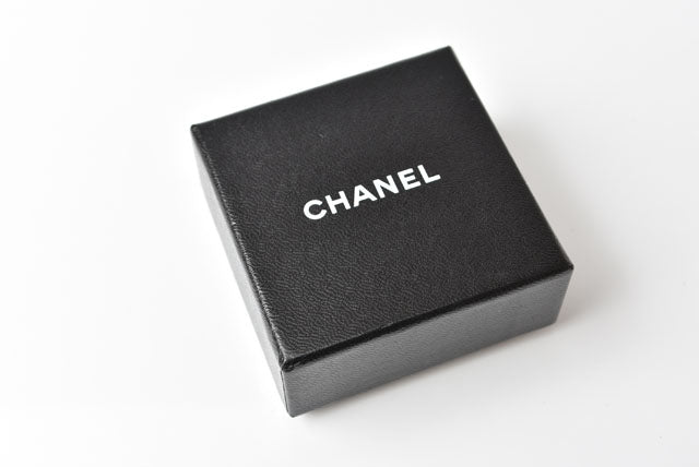 Top Quality Chanel Brooch Coco Mark Ribbon Motif Gold/Black