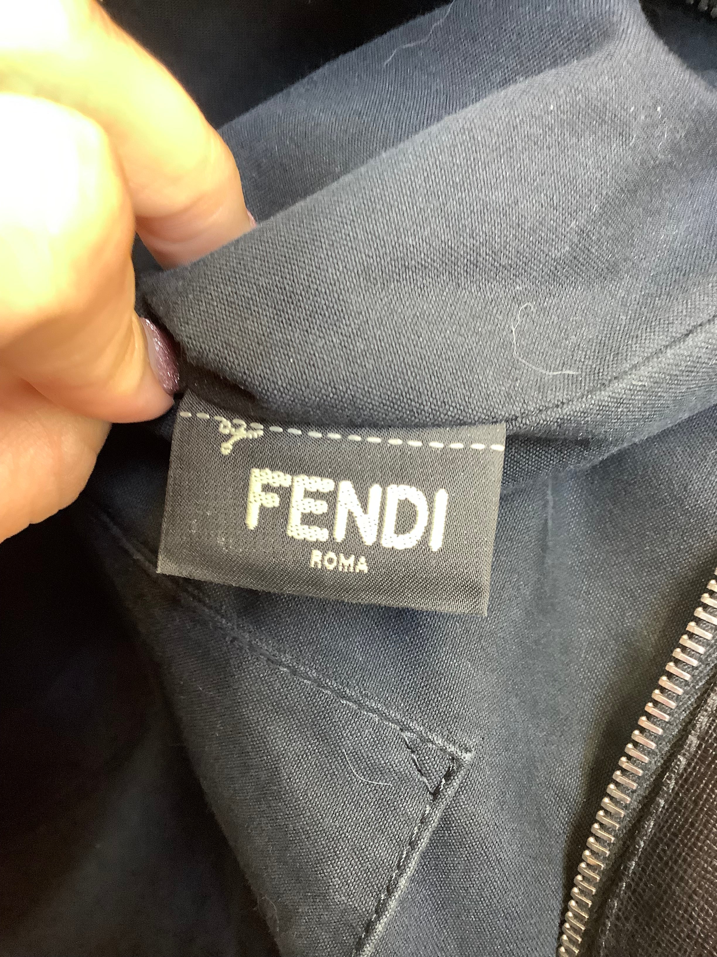 Handbag Luxury Designer By Fendi. Size: Large