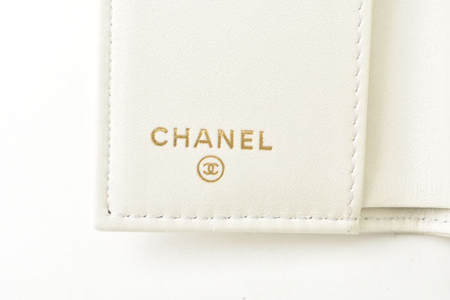 Top Quality Chanel Caviar Skin Boy Top Quality Chanel Mini Wallet Off White Gold