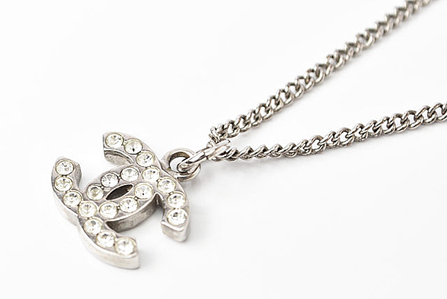 Top Quality Chanel Necklace/Pendant Coco Mark CC Rhinestone Silver/White