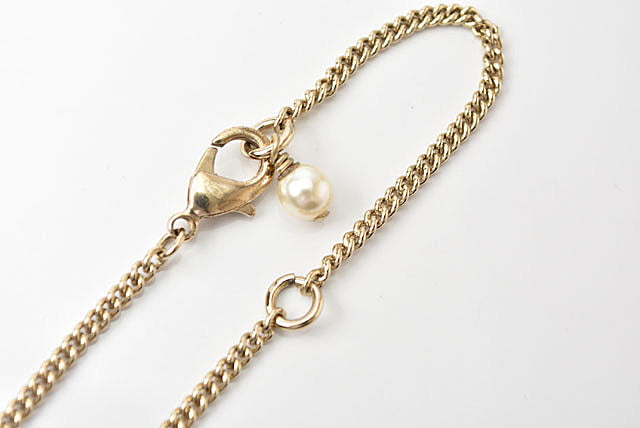 Top Quality Chanel Necklace/Pendant Coco Mark CC Pearl Motif Gold/White